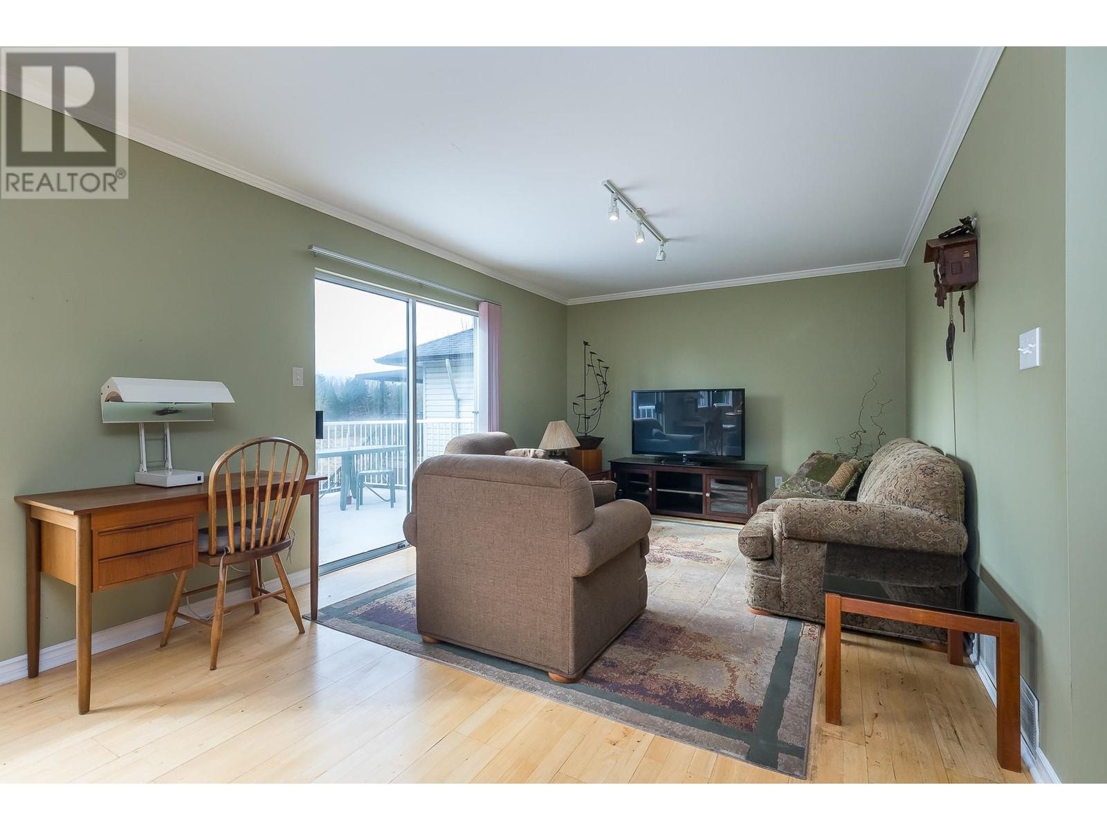 23519 Tamarack Lane, Maple Ridge, British Columbia  V2W 1B1 - Photo 10 - R2972334