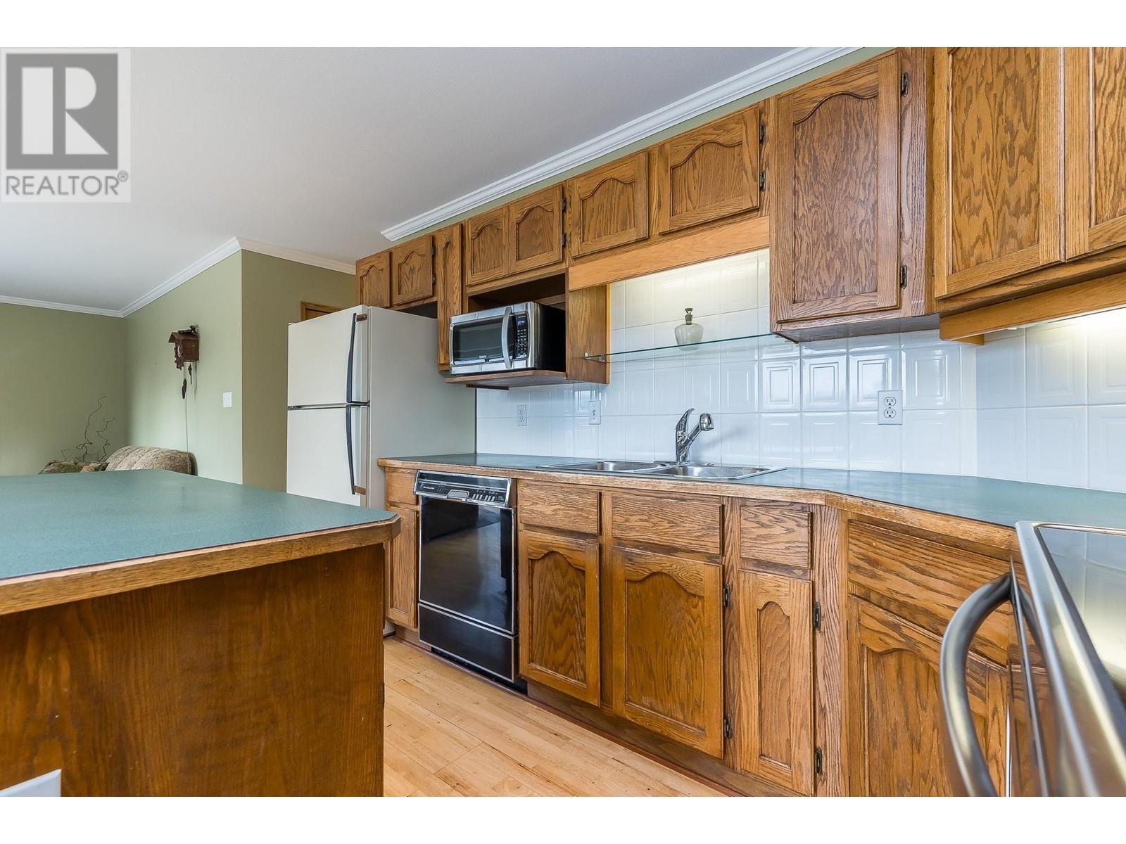 23519 Tamarack Lane, Maple Ridge, British Columbia  V2W 1B1 - Photo 8 - R2972334