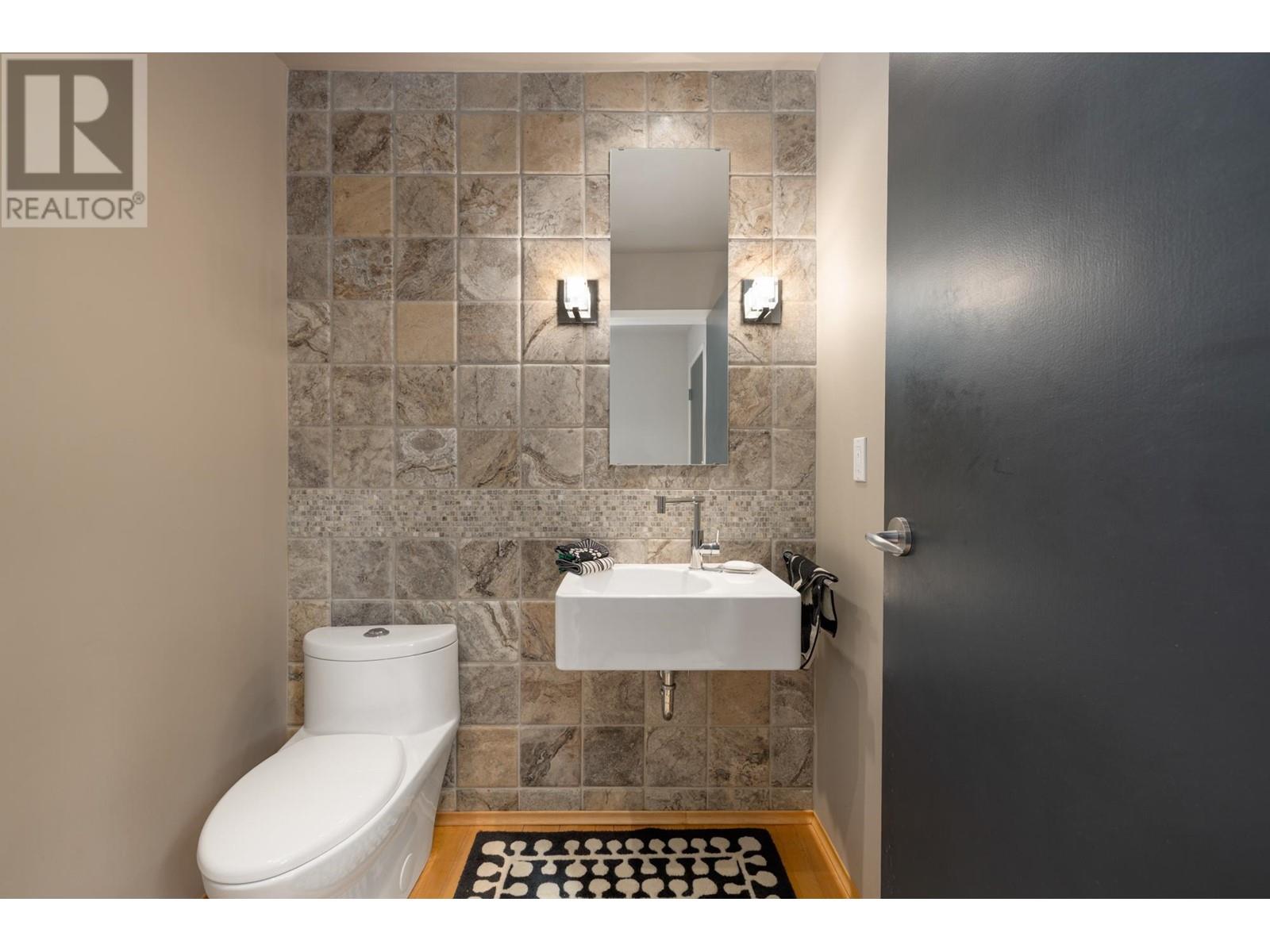 6032 Glenwynd Place, West Vancouver, British Columbia  V7W 2W5 - Photo 18 - R2972345
