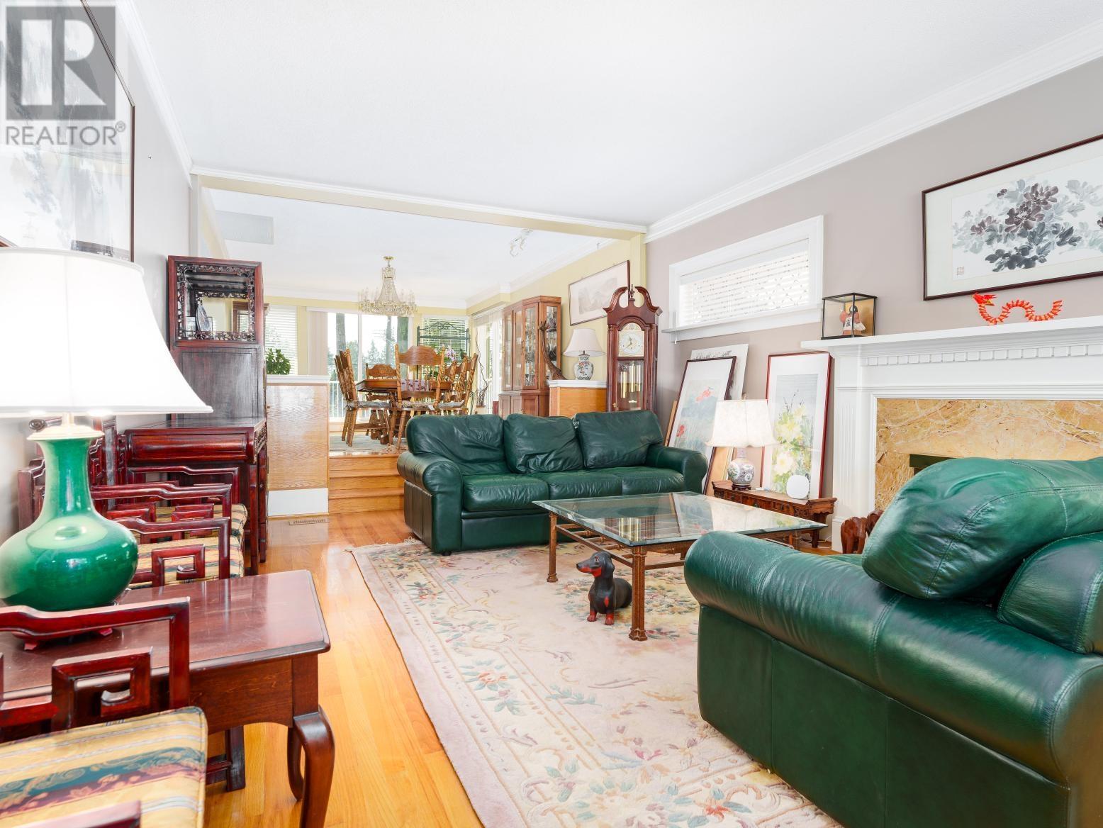 Property at 1450 W 40TH AVENUE image 4