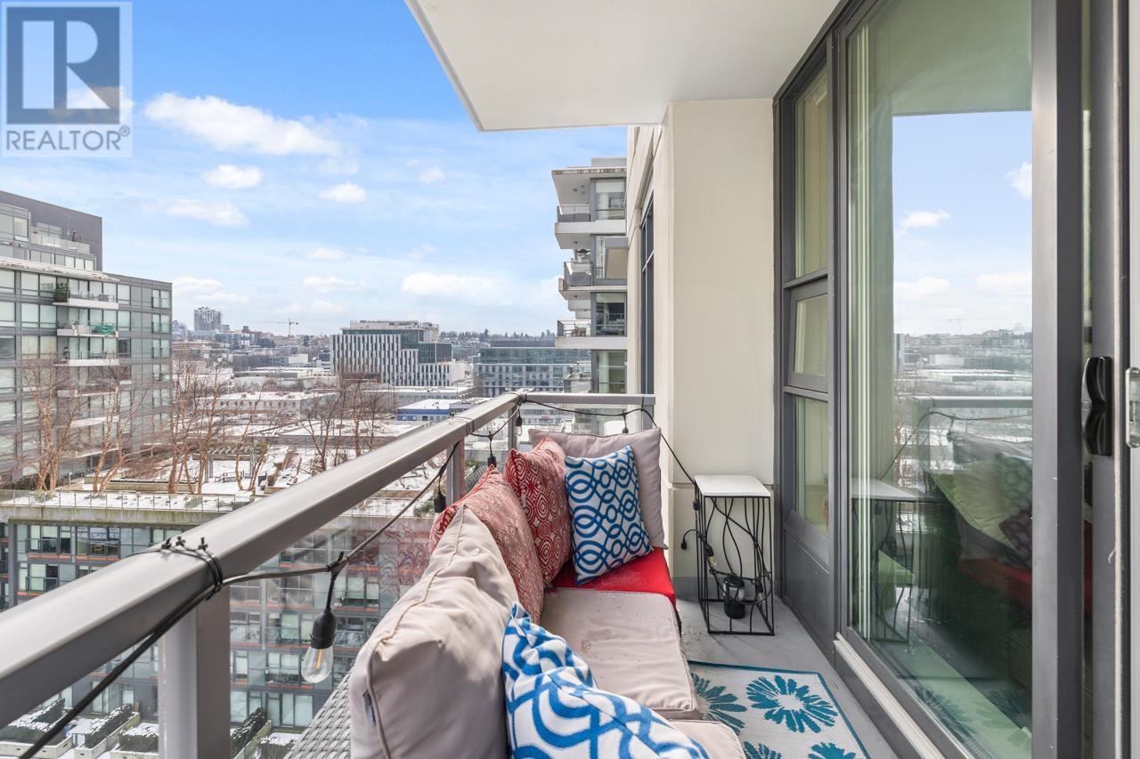 Listing Picture 13 of 25 : 1101 1708 COLUMBIA STREET, Vancouver / 溫哥華 - 魯藝地產 Yvonne Lu Group - MLS Medallion Club Member