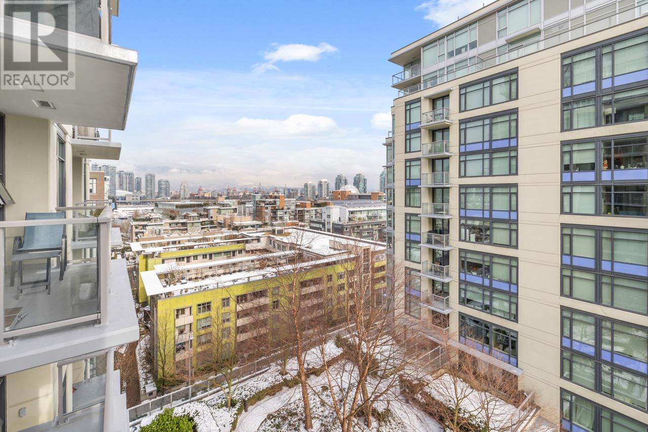 Listing Picture 14 of 25 : 1101 1708 COLUMBIA STREET, Vancouver / 溫哥華 - 魯藝地產 Yvonne Lu Group - MLS Medallion Club Member