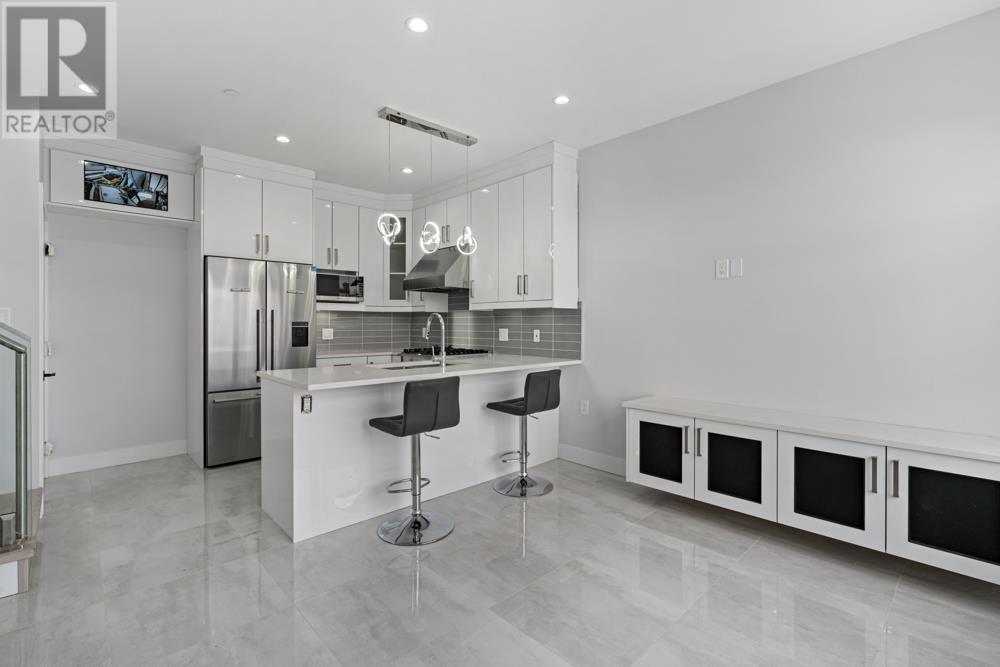 6751 Knight Street, Vancouver, British Columbia  V5P 2W4 - Photo 4 - R2972328