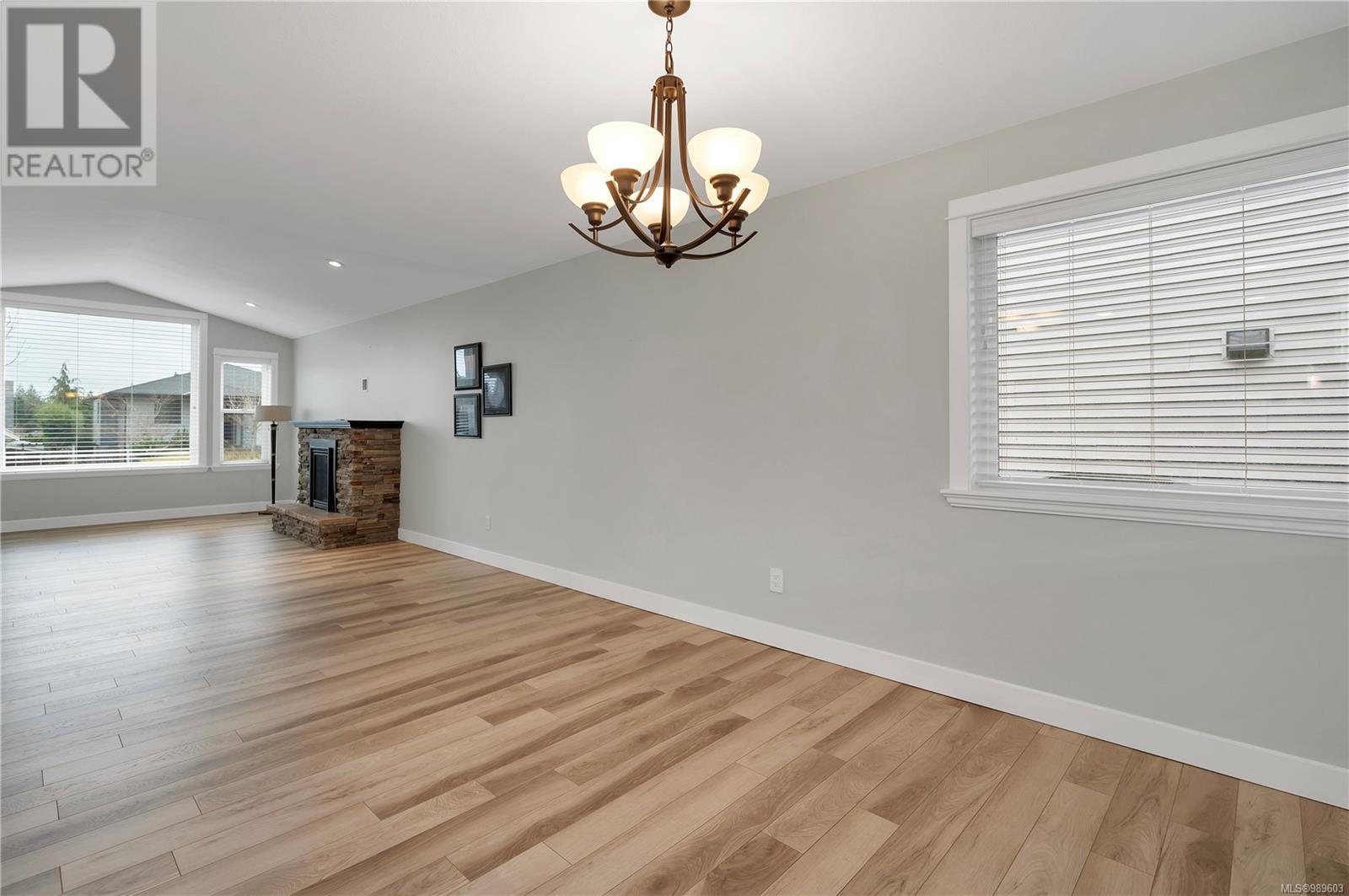 Property at 1117 Cordero Cres image 4