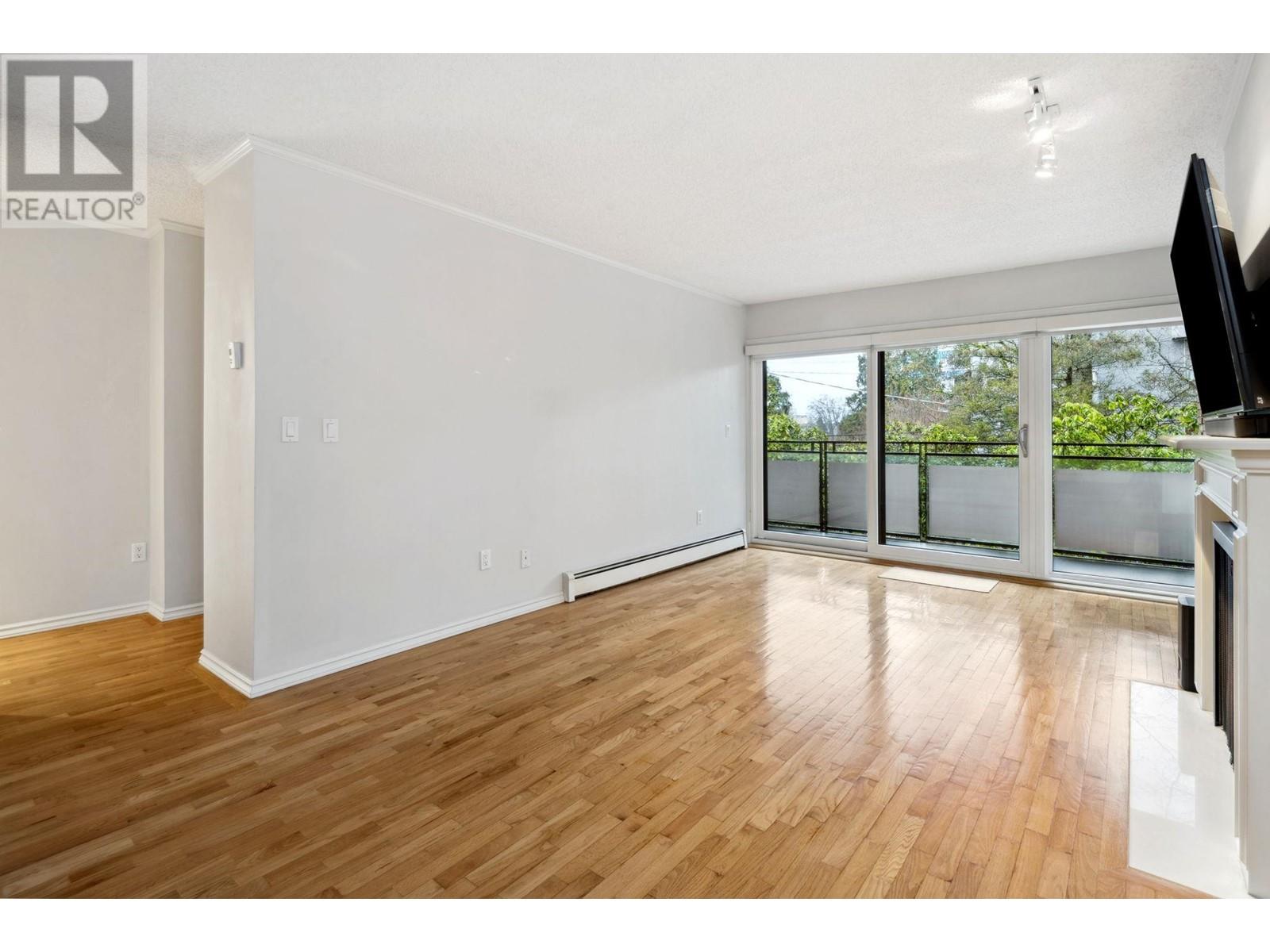 Listing Picture 7 of 30 : 403 1405 W 15TH AVENUE, Vancouver / 溫哥華 - 魯藝地產 Yvonne Lu Group - MLS Medallion Club Member