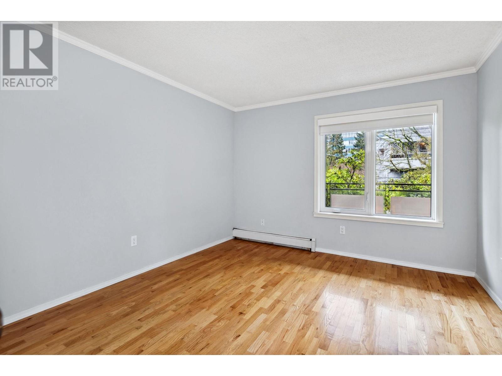 Listing Picture 10 of 30 : 403 1405 W 15TH AVENUE, Vancouver / 溫哥華 - 魯藝地產 Yvonne Lu Group - MLS Medallion Club Member