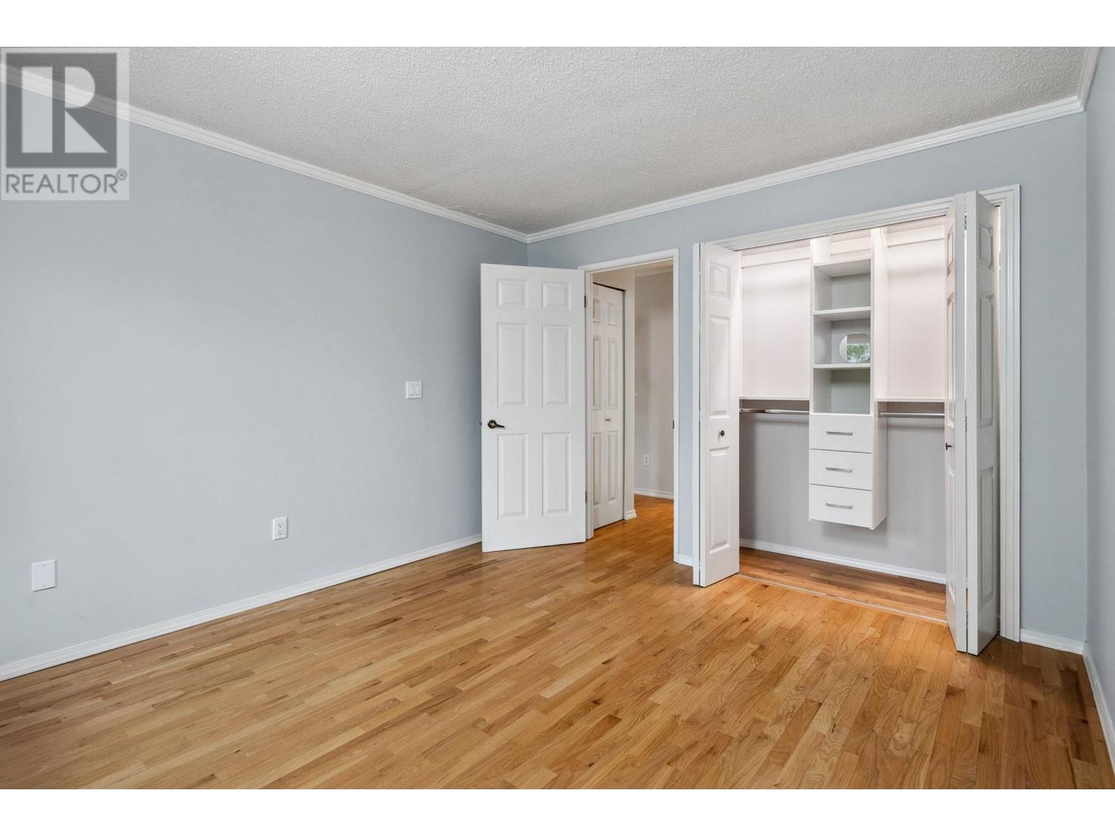 Listing Picture 12 of 30 : 403 1405 W 15TH AVENUE, Vancouver / 溫哥華 - 魯藝地產 Yvonne Lu Group - MLS Medallion Club Member