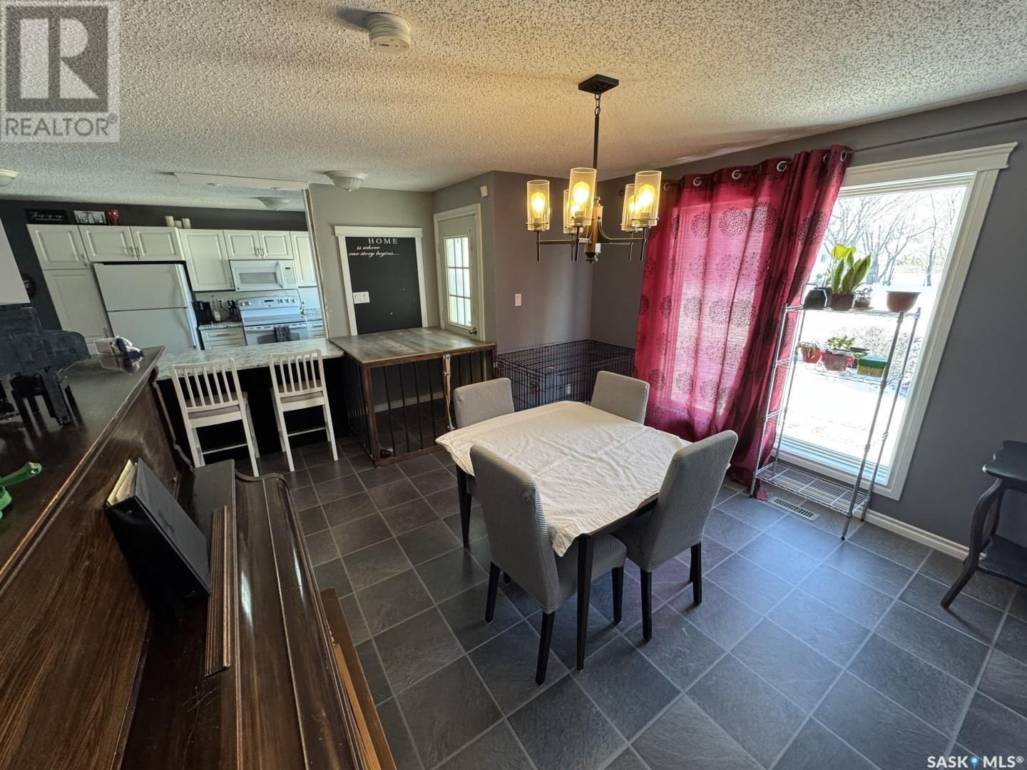 504 2nd Street W, Wilkie, Saskatchewan  S0K 4W0 - Photo 15 - SK996956