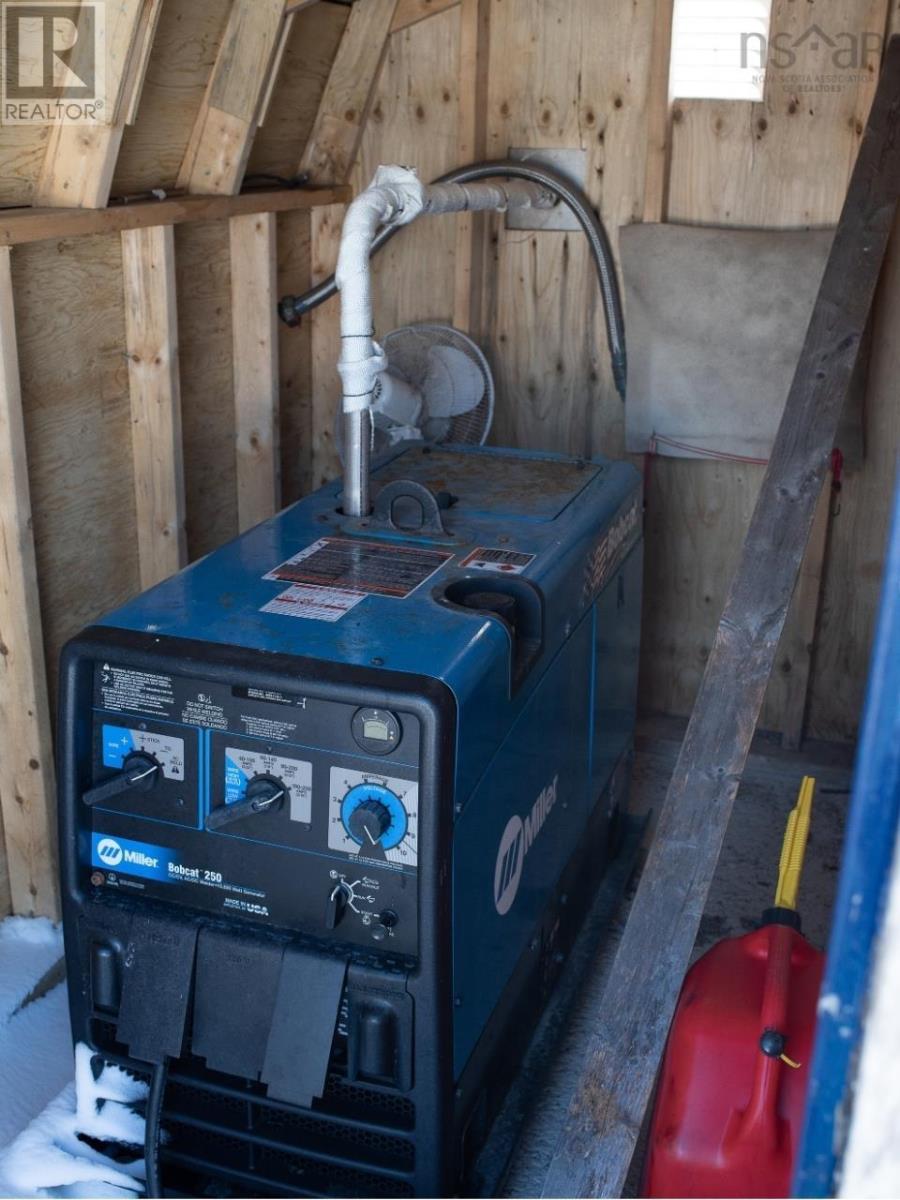 Po Box 33 33, Petit-De-Grat, Nova Scotia  B0E 2L0 - Photo 9 - 202503993