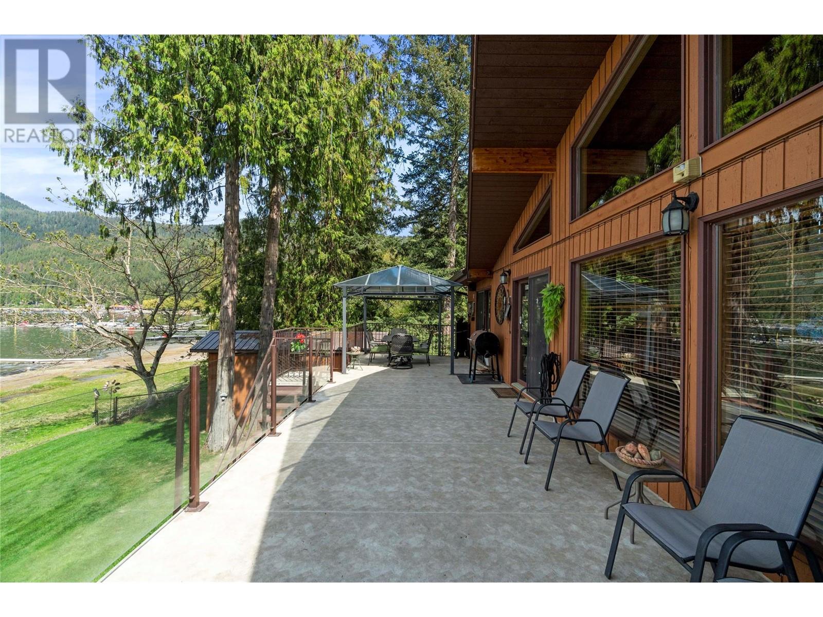 2647 Blind Bay Road, Blind Bay, British Columbia  V0E 1H1 - Photo 22 - 10337082