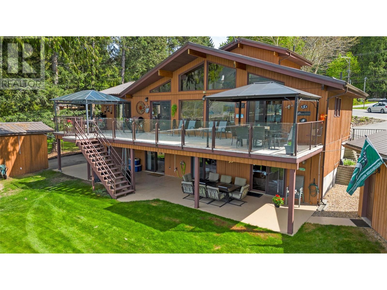 2647 Blind Bay Road, Blind Bay, British Columbia  V0E 1H1 - Photo 3 - 10337082