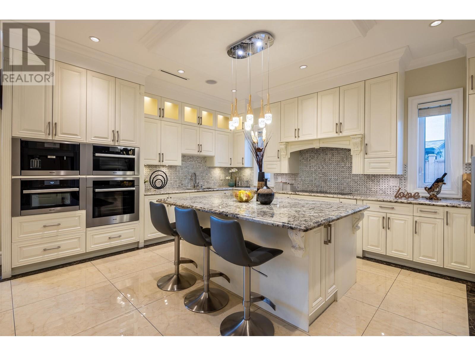Listing Picture 17 of 40 : 9331 GLENACRES DRIVE, Richmond / 烈治文 - 魯藝地產 Yvonne Lu Group - MLS Medallion Club Member