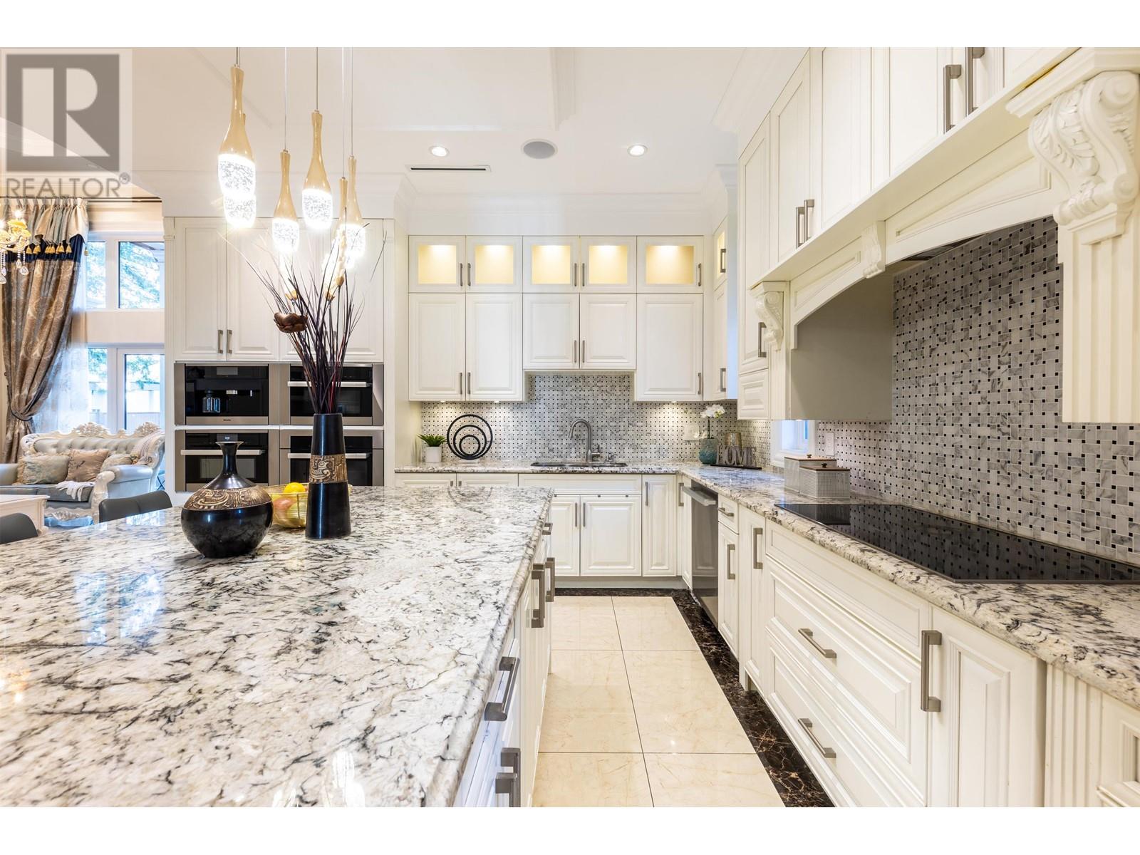 Listing Picture 19 of 40 : 9331 GLENACRES DRIVE, Richmond / 烈治文 - 魯藝地產 Yvonne Lu Group - MLS Medallion Club Member