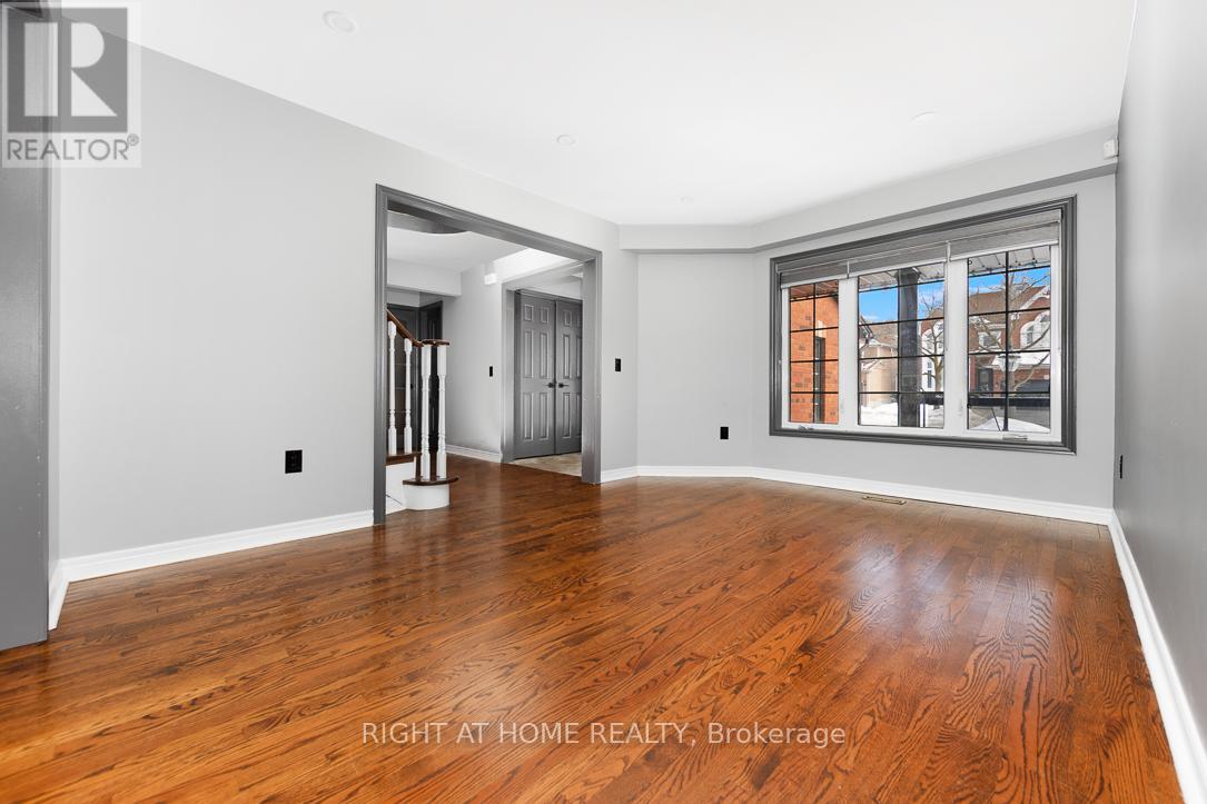 Property at 144 ELIZABETH STREET image 5