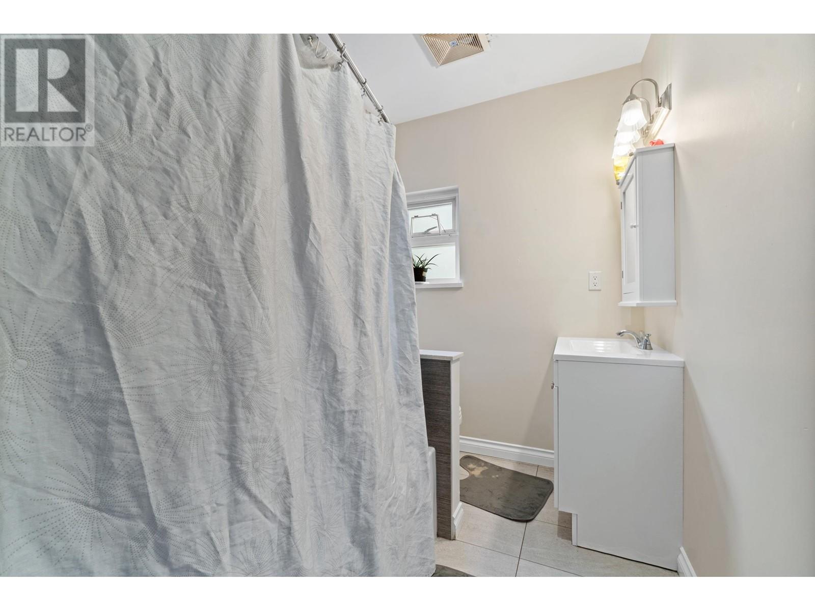 473 E 45th Avenue, Vancouver, British Columbia  V5W 1X5 - Photo 11 - R2968479