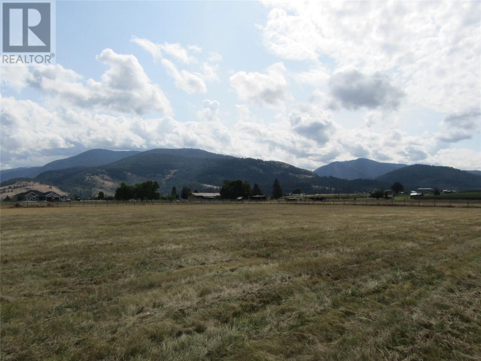 5300 Hillview Road, Grand Forks, British Columbia  V0H 1H5 - Photo 12 - 10336790