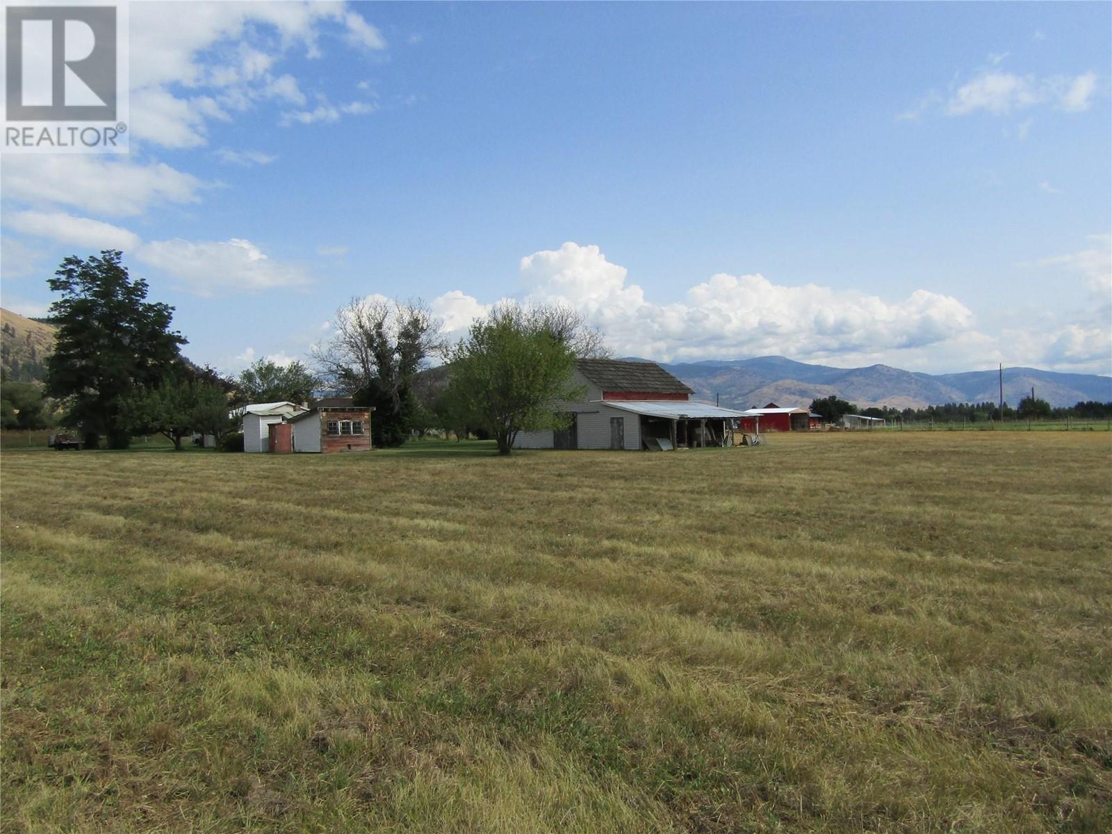 5300 Hillview Road, Grand Forks, British Columbia  V0H 1H5 - Photo 13 - 10336790