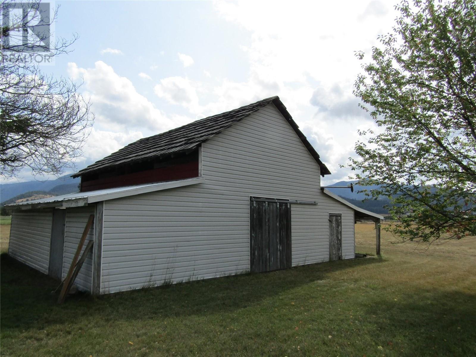 5300 Hillview Road, Grand Forks, British Columbia  V0H 1H5 - Photo 18 - 10336790