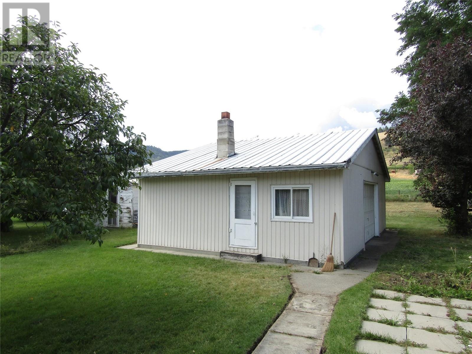 5300 Hillview Road, Grand Forks, British Columbia  V0H 1H5 - Photo 39 - 10336790