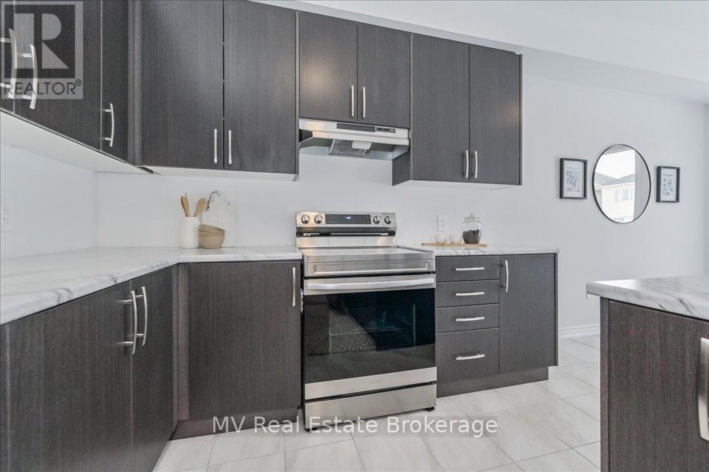 82 Spicer Street, Centre Wellington, Ontario  N1M 0H7 - Photo 13 - X11997641