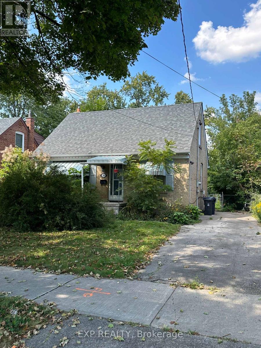 26 PLEASANT AVENUE, Toronto, Ontario
