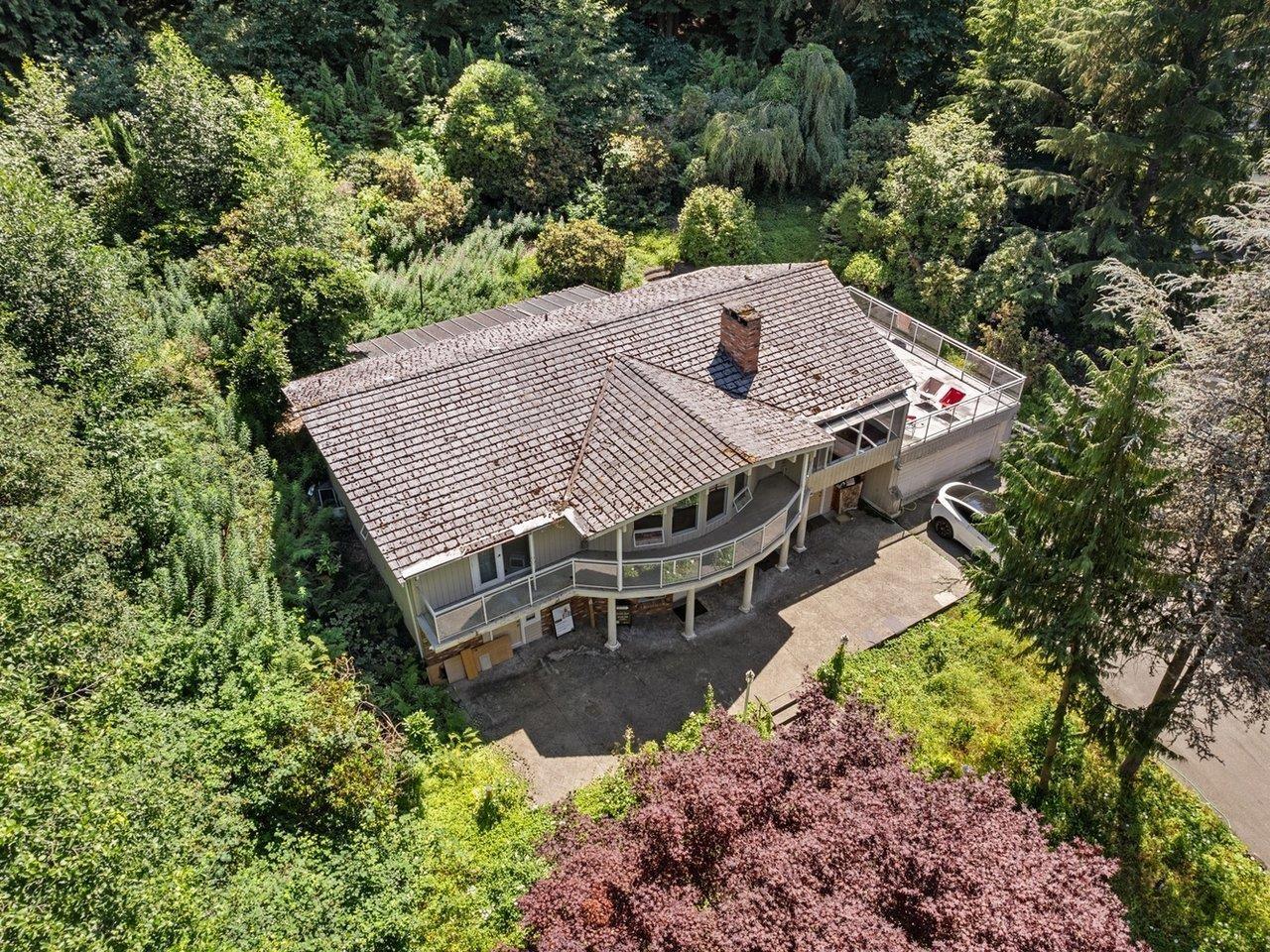 13838 Crescent Road, Surrey, British Columbia  V4P 1K8 - Photo 2 - R2971802