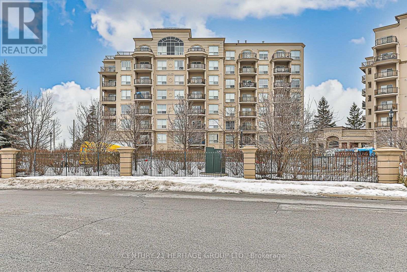 Property at 305 - 8 MAISON PARC COURT image 1