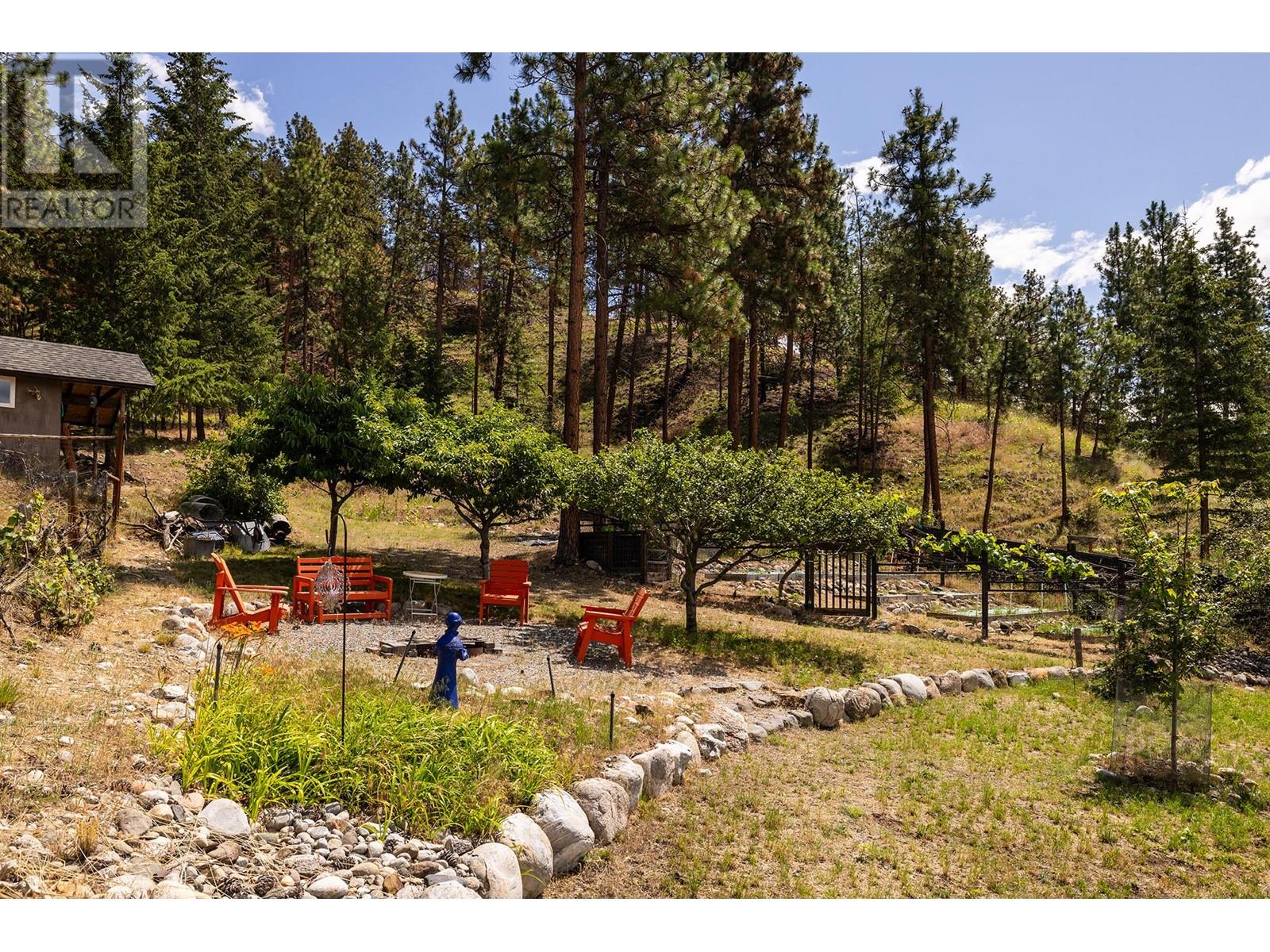 10145 Okanagan Centre Road W, Lake Country, British Columbia  V4V 2J4 - Photo 11 - 10337086