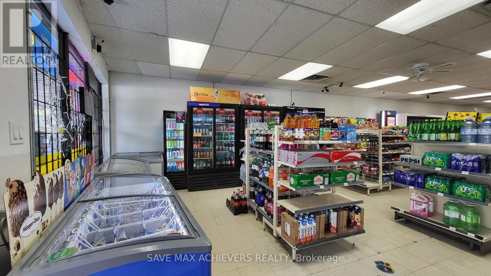 Property at 3 - 573 MAPLE AVENUE image 3