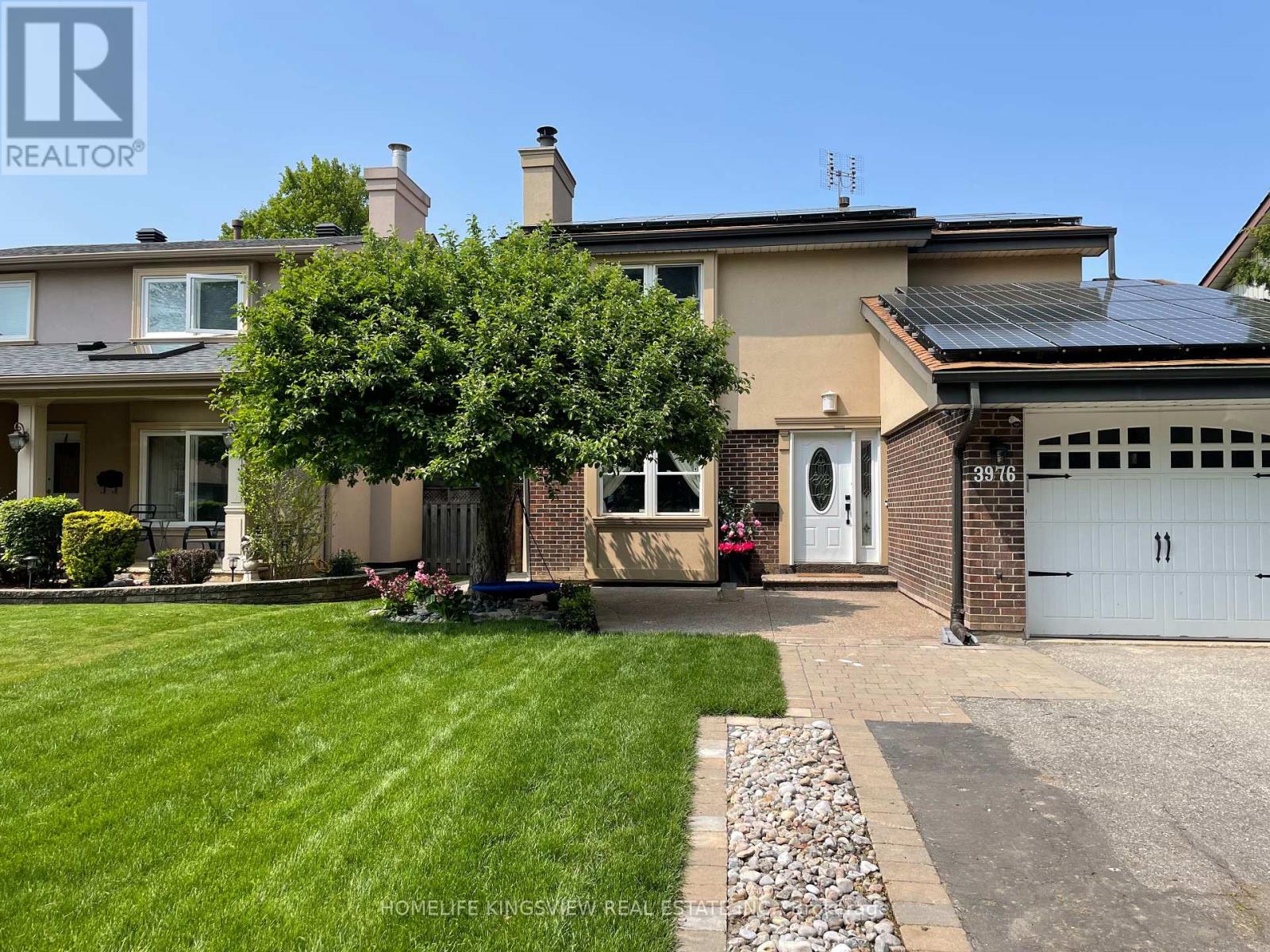 Property at 3976 TAFFEY CRESCENT image 1