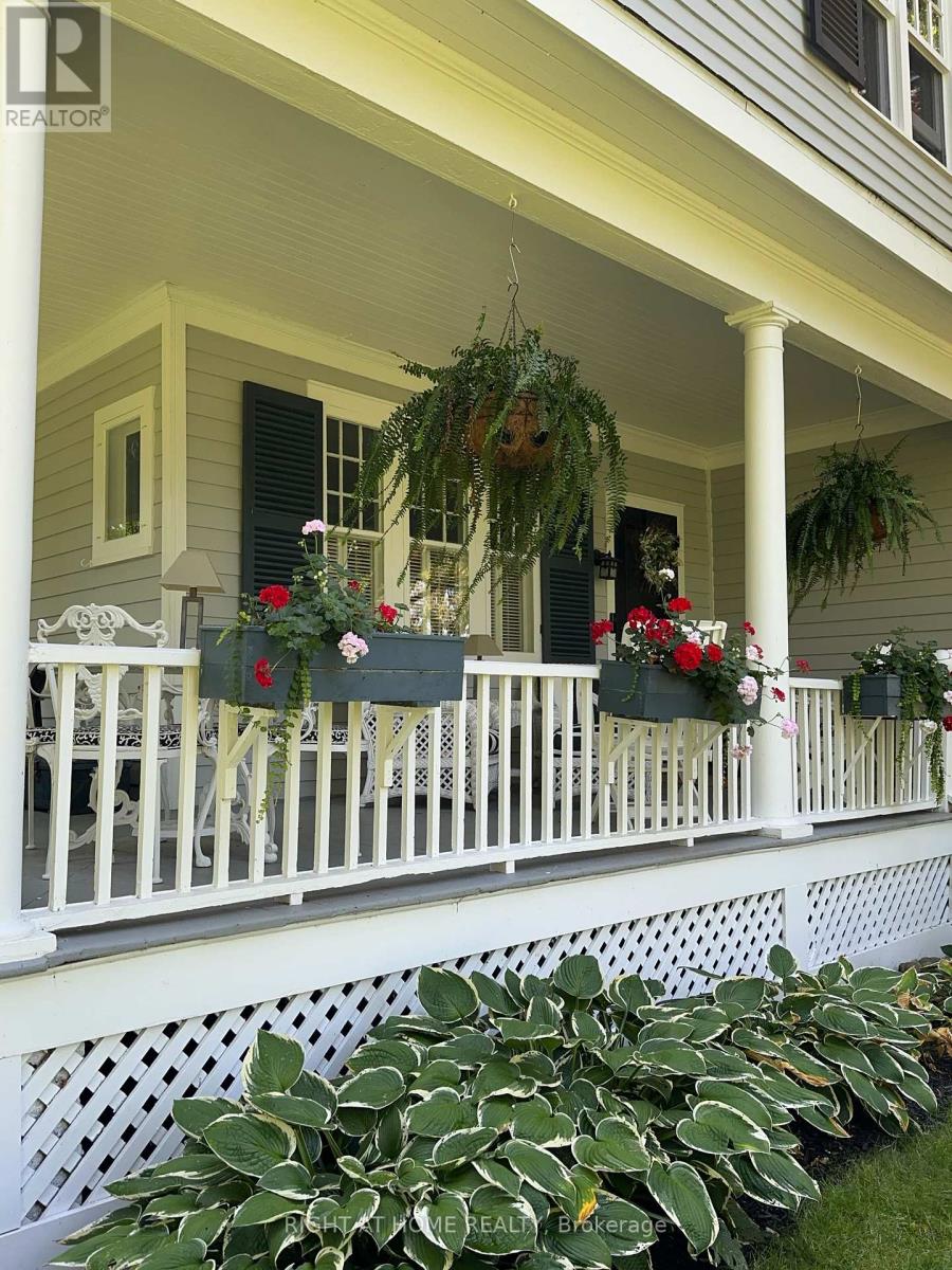 Property at 368 QUEEN STREET image 5