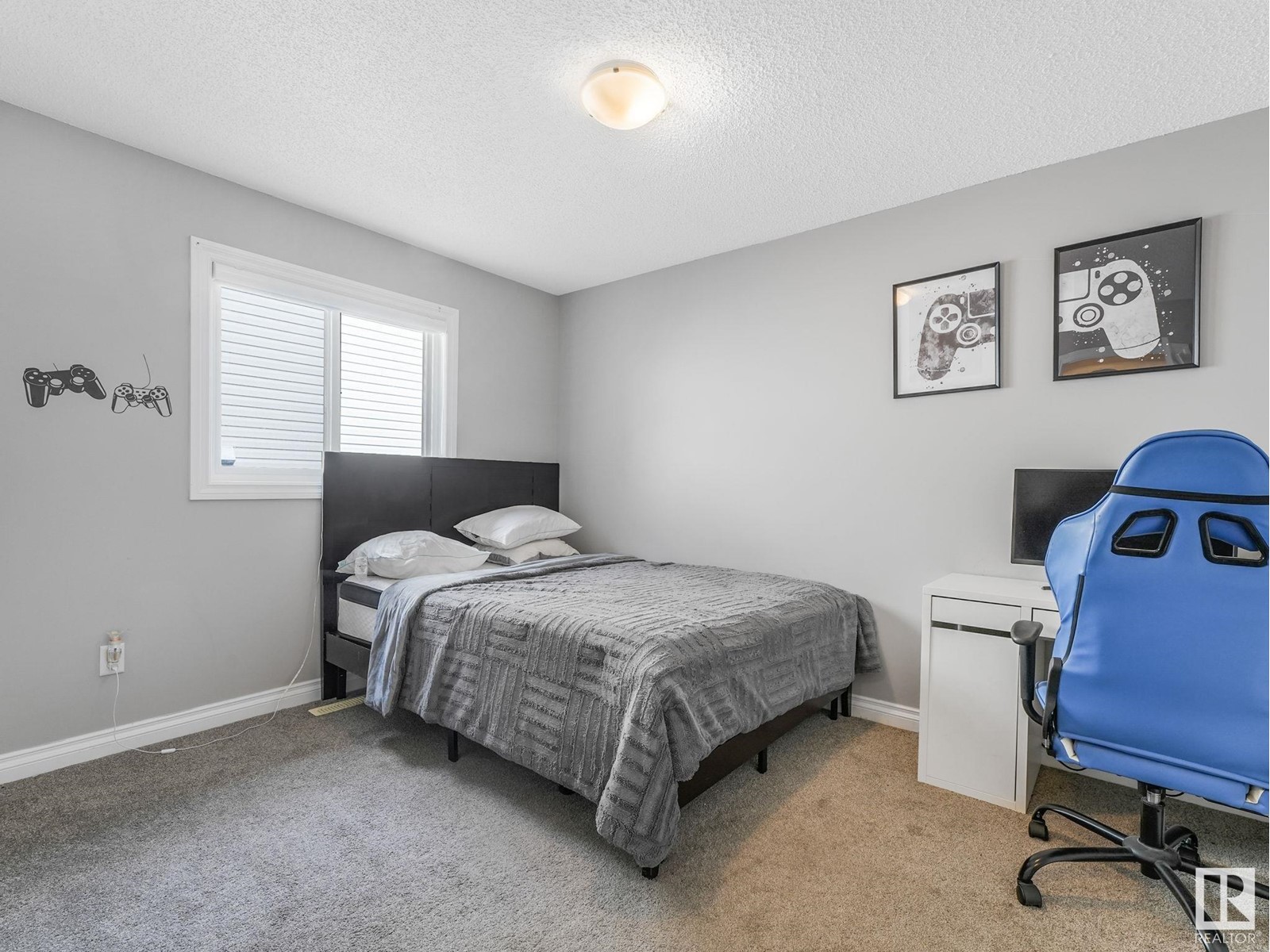 Property at 16539 133 ST NW image 4