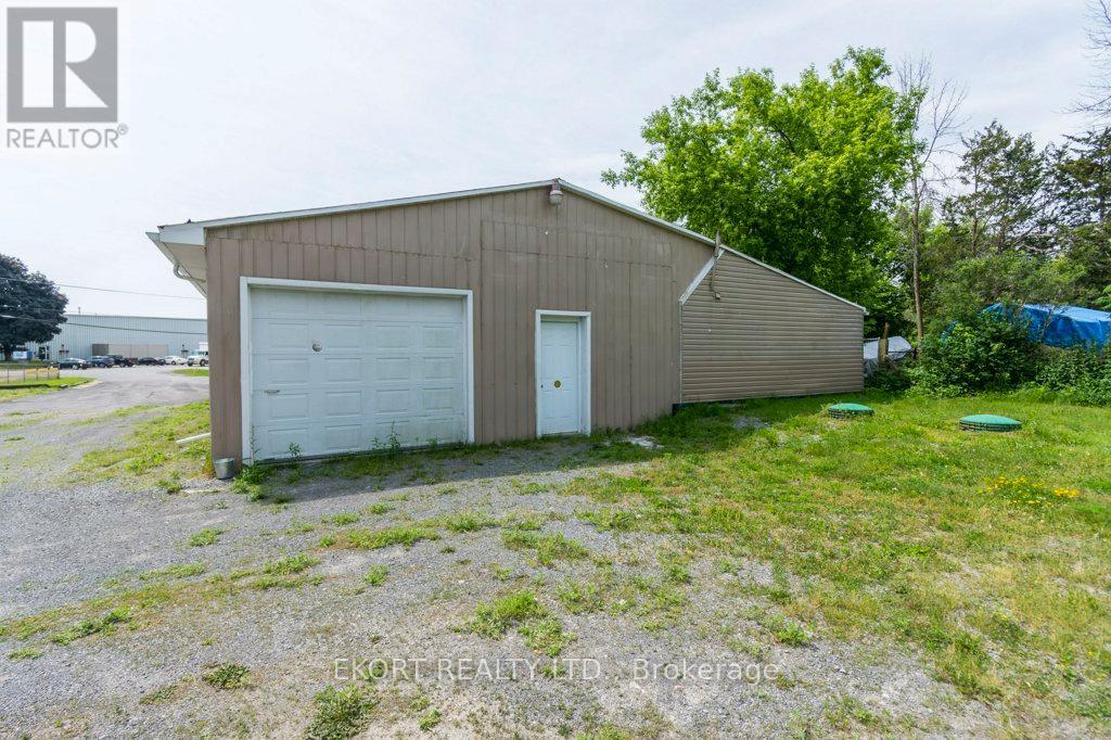 60- B And C Carrying Place Road, Quinte West, Ontario K8V 3E8 - Photo 2 - X11997885