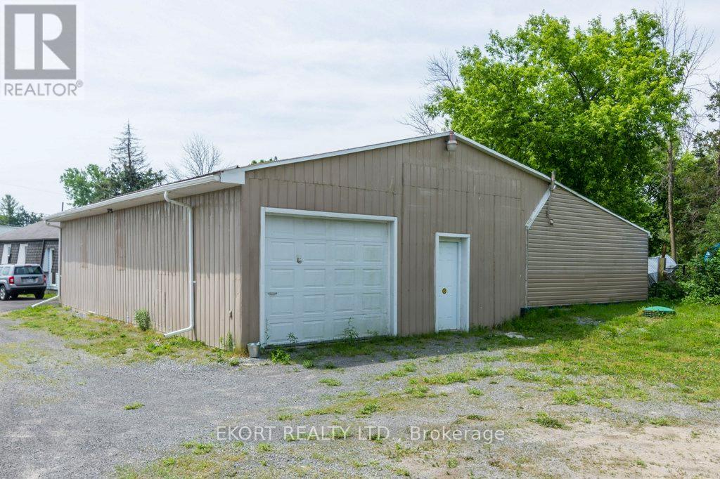60- B And C Carrying Place Road, Quinte West, Ontario K8V 3E8 - Photo 3 - X11997885