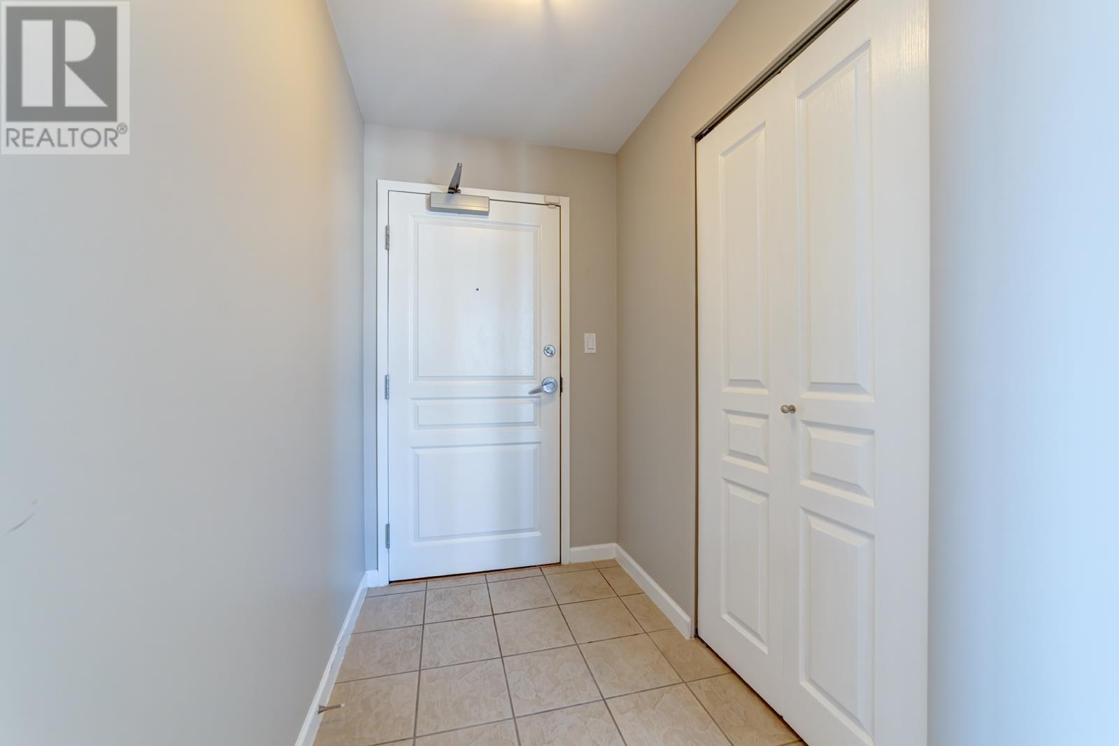 803 9298 University Crescent, Burnaby, British Columbia  V5A 4X8 - Photo 23 - R2972480
