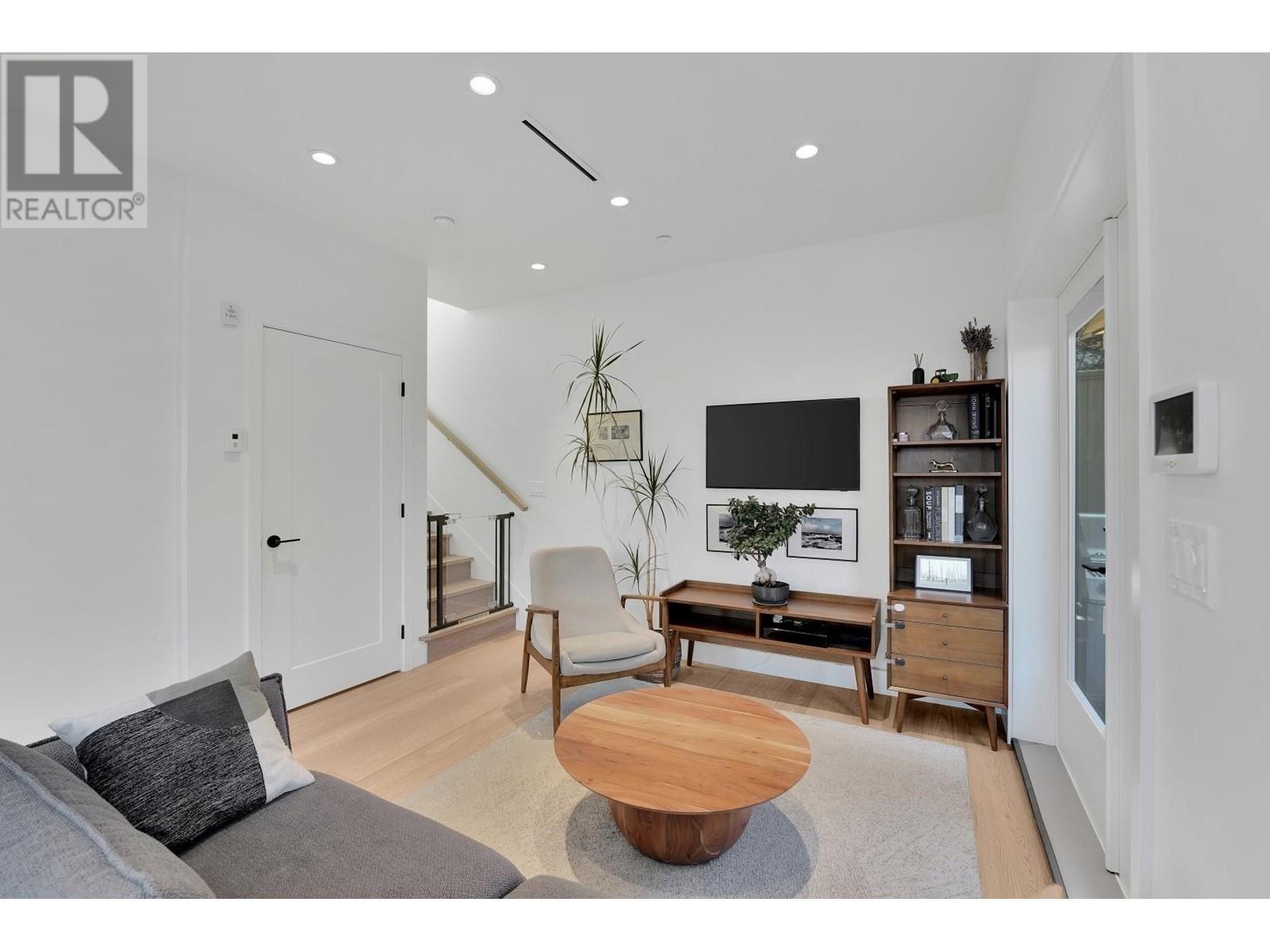1919 E 3rd Avenue, Vancouver, British Columbia  V5N 1H4 - Photo 15 - R2972511