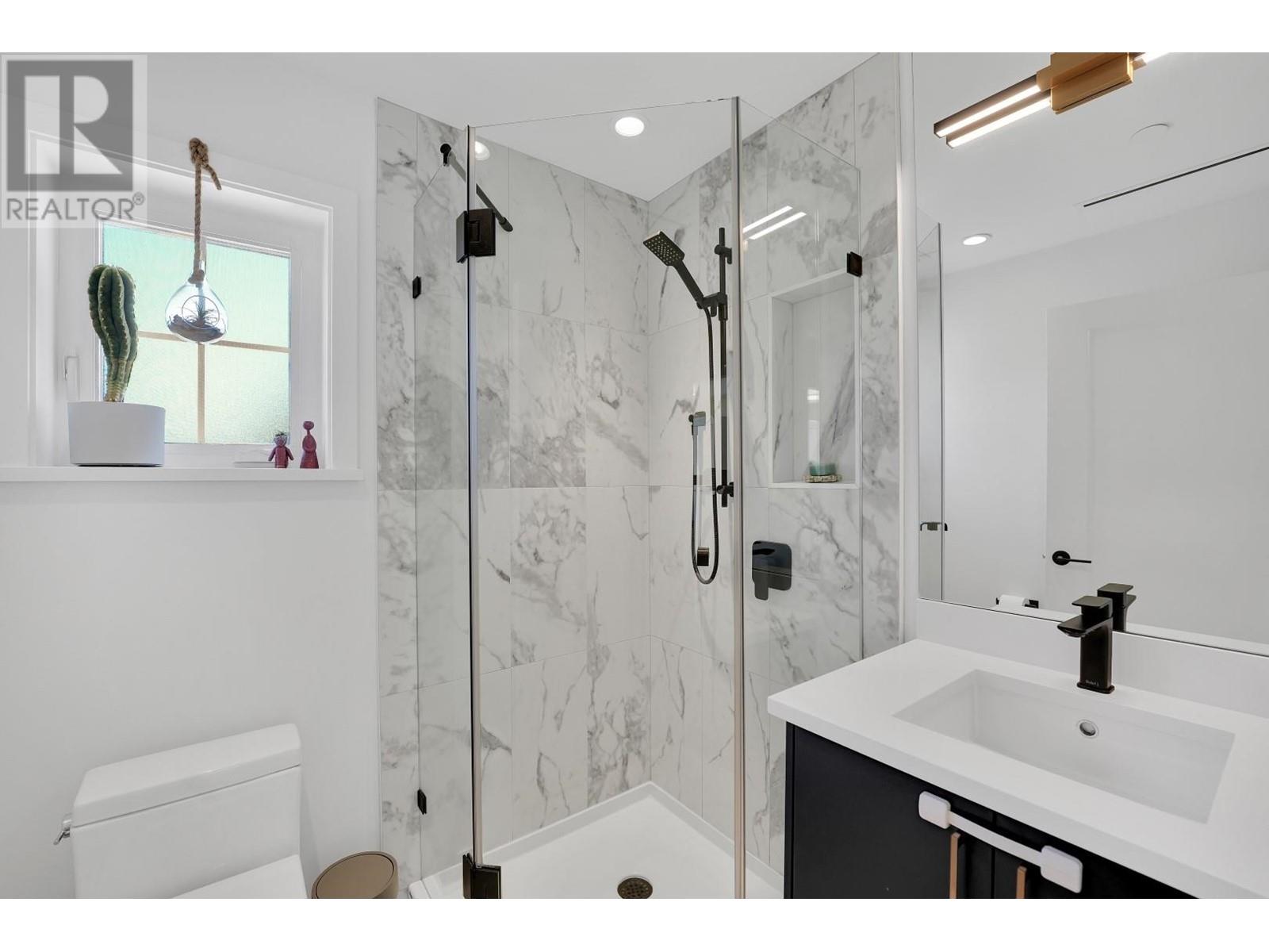 1919 E 3rd Avenue, Vancouver, British Columbia  V5N 1H4 - Photo 17 - R2972511