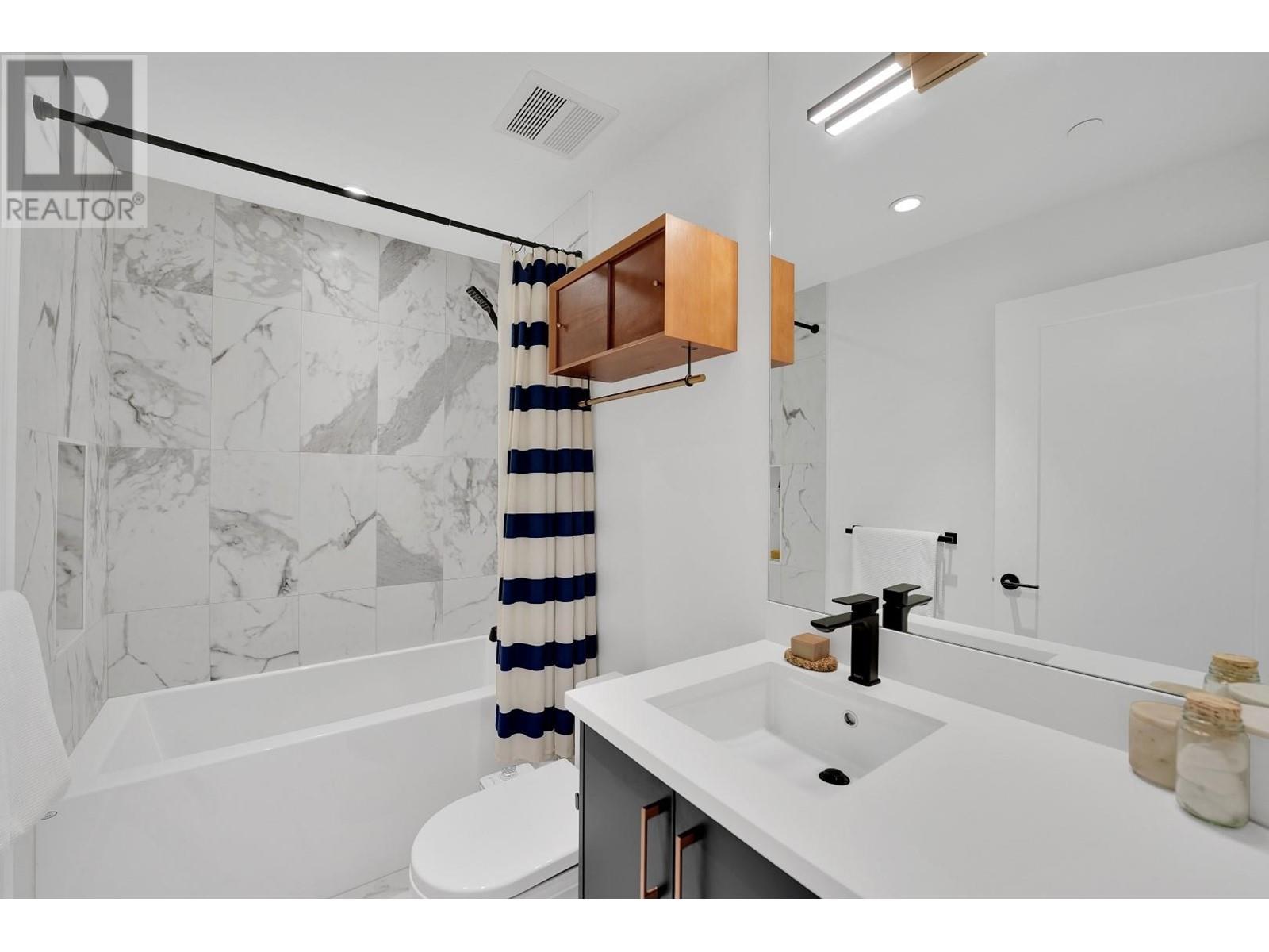 1919 E 3rd Avenue, Vancouver, British Columbia  V5N 1H4 - Photo 24 - R2972511