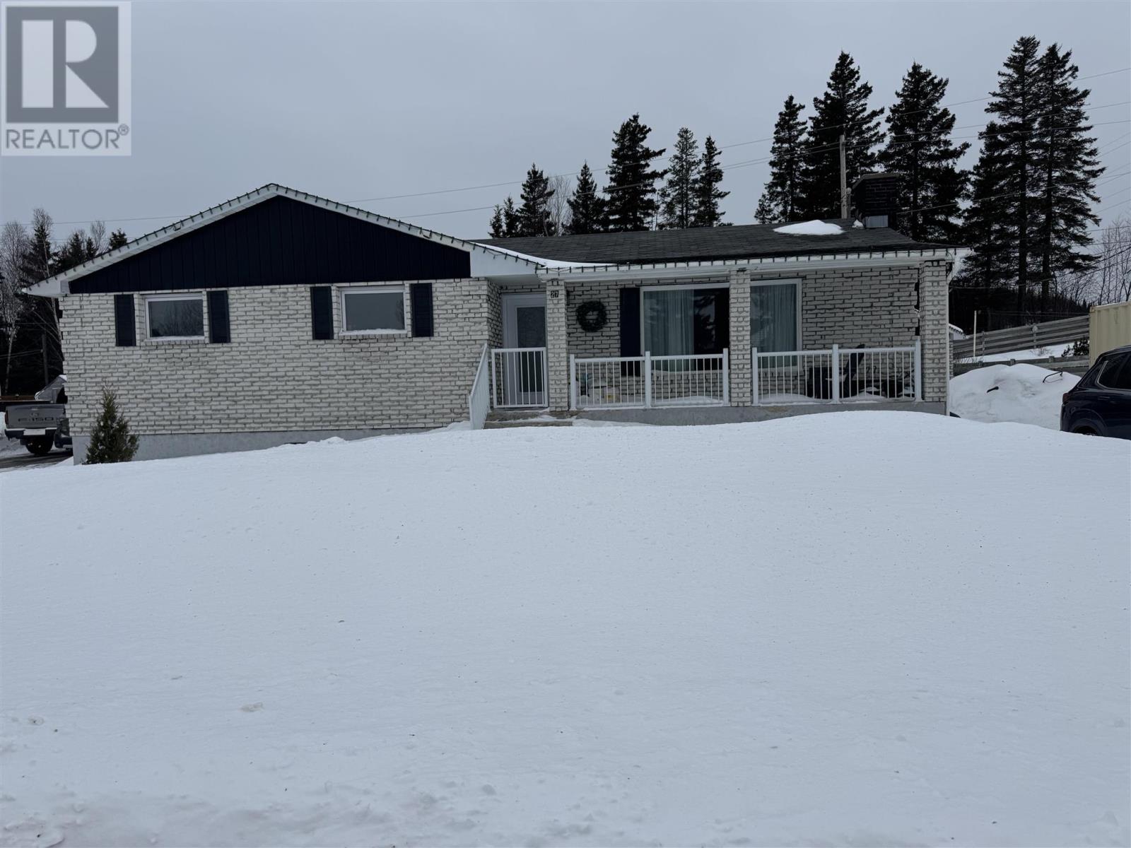 27 Aspendale Dr W, Marathon, Ontario  P0T 2E0 - Photo 2 - TB250394