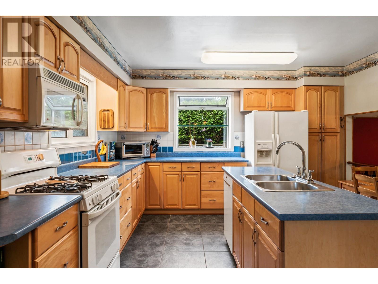 5275 Camaro Drive, Tsawwassen, British Columbia  V4M 2C1 - Photo 12 - R2972434