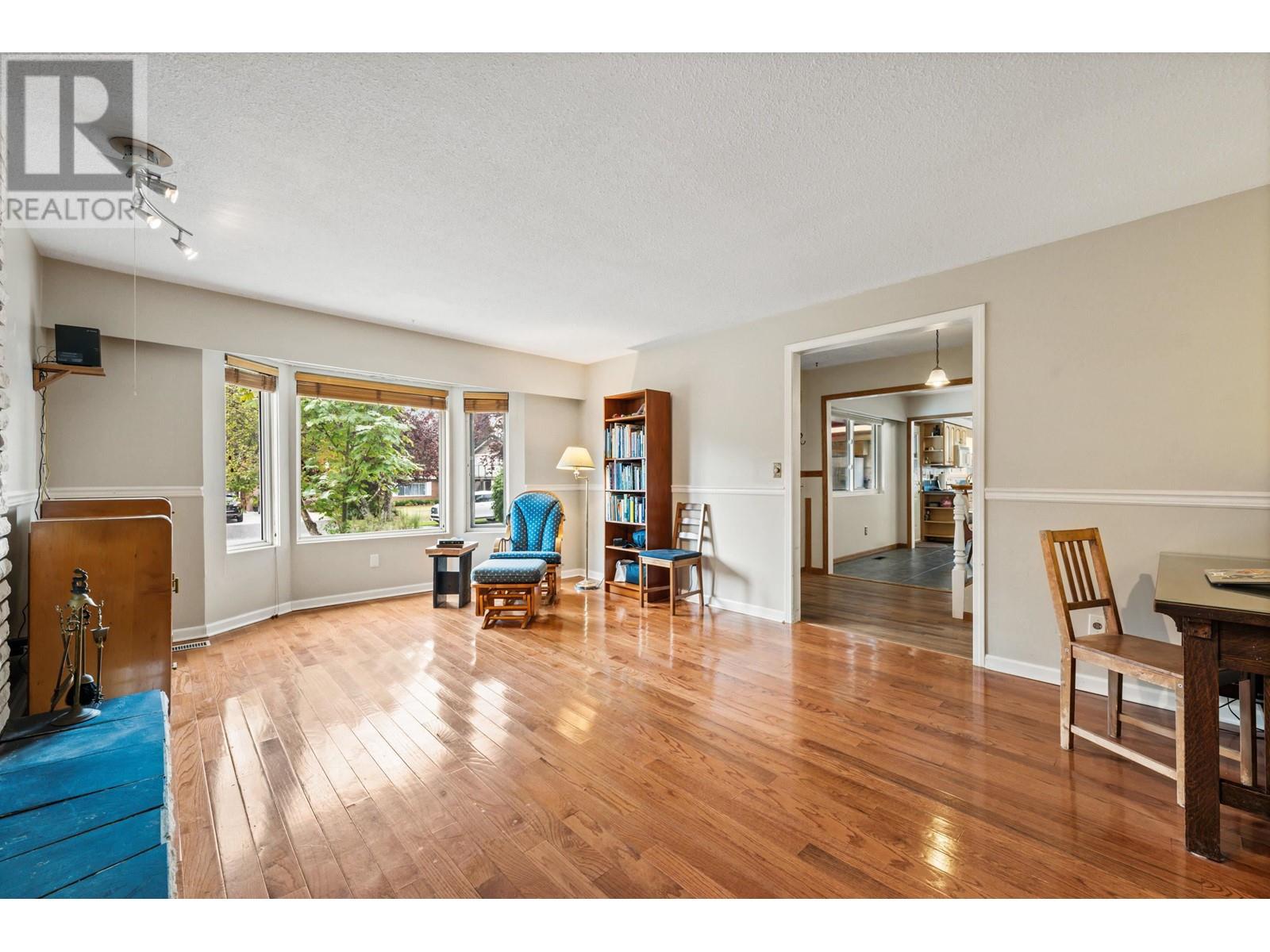 5275 Camaro Drive, Tsawwassen, British Columbia  V4M 2C1 - Photo 8 - R2972434