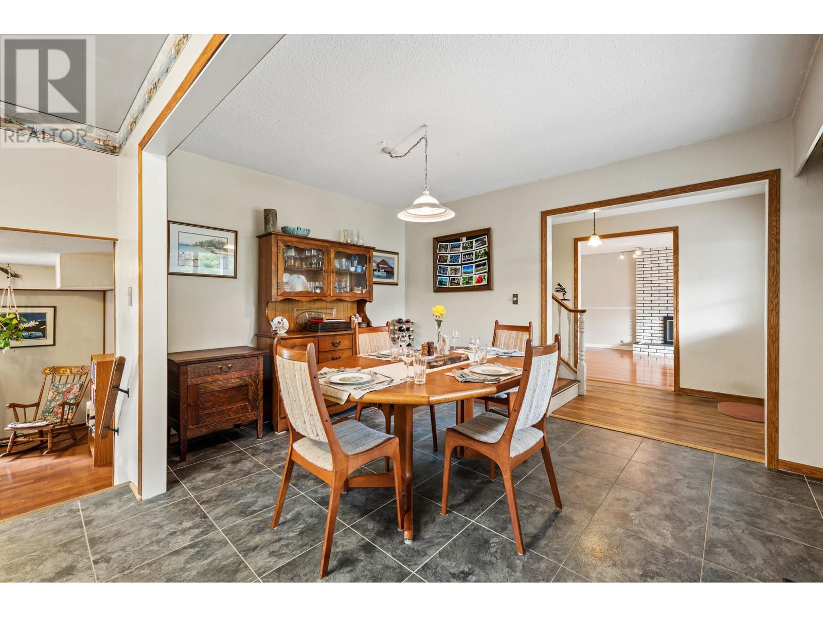 5275 Camaro Drive, Tsawwassen, British Columbia  V4M 2C1 - Photo 9 - R2972434