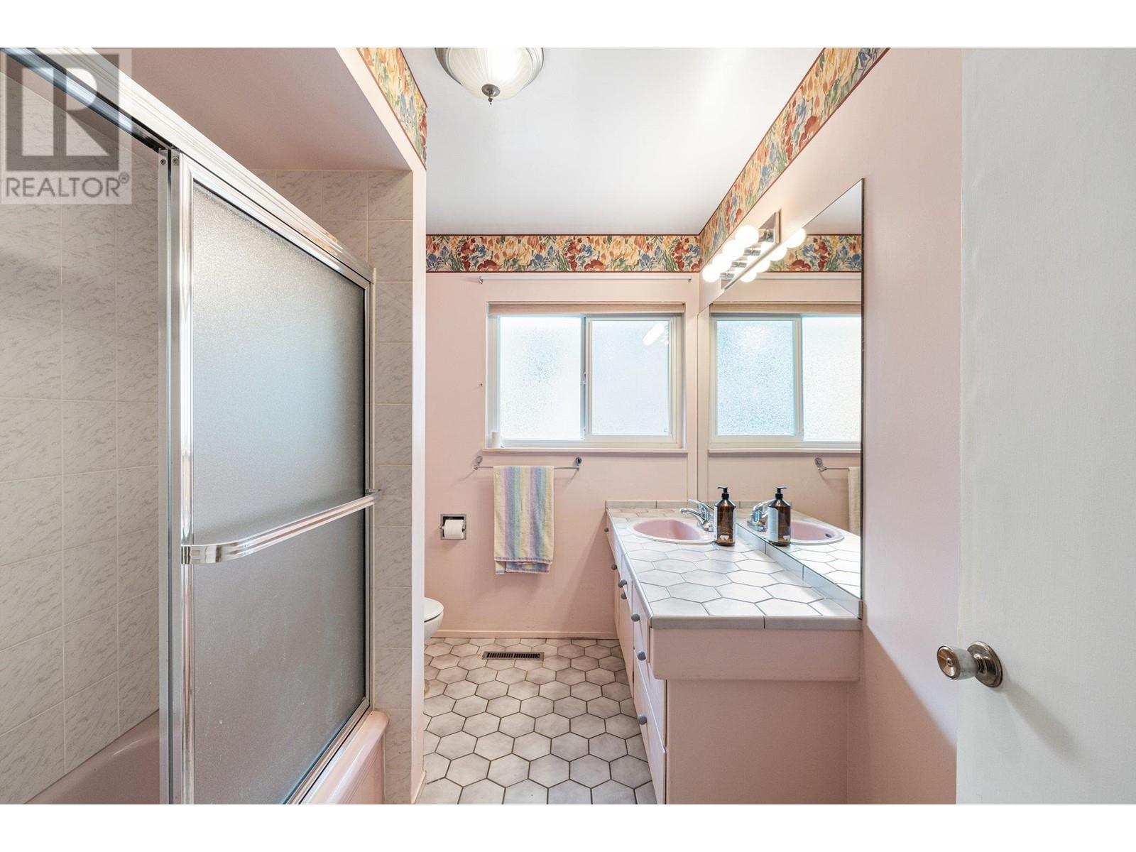 350 St James Crescent, West Vancouver, British Columbia  V7S 1J8 - Photo 21 - R2972521