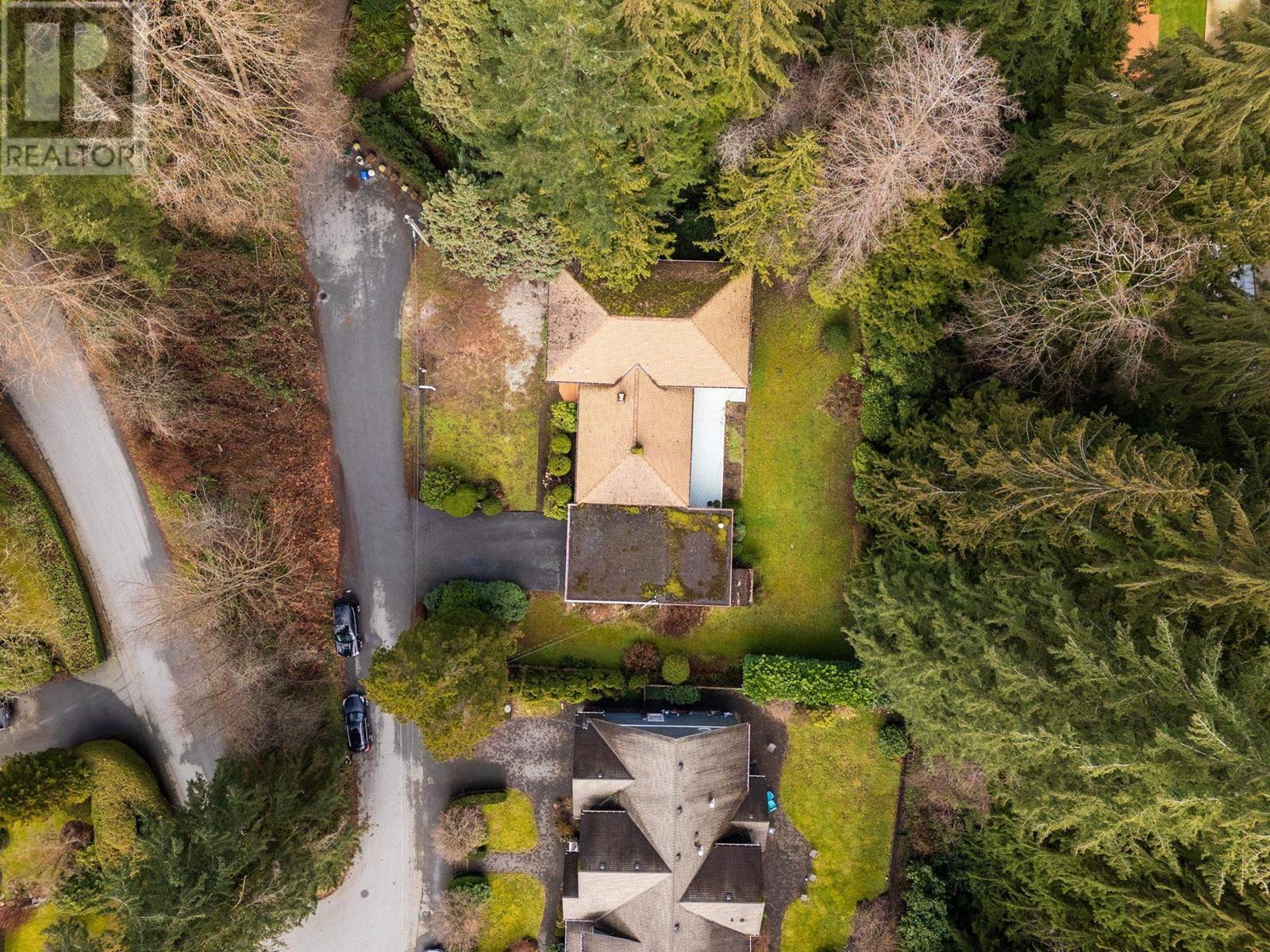 350 St James Crescent, West Vancouver, British Columbia  V7S 1J8 - Photo 37 - R2972521