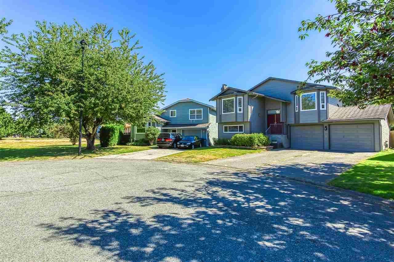 13095 65a Avenue, Surrey, British Columbia  V3W 8P7 - Photo 2 - R2971555