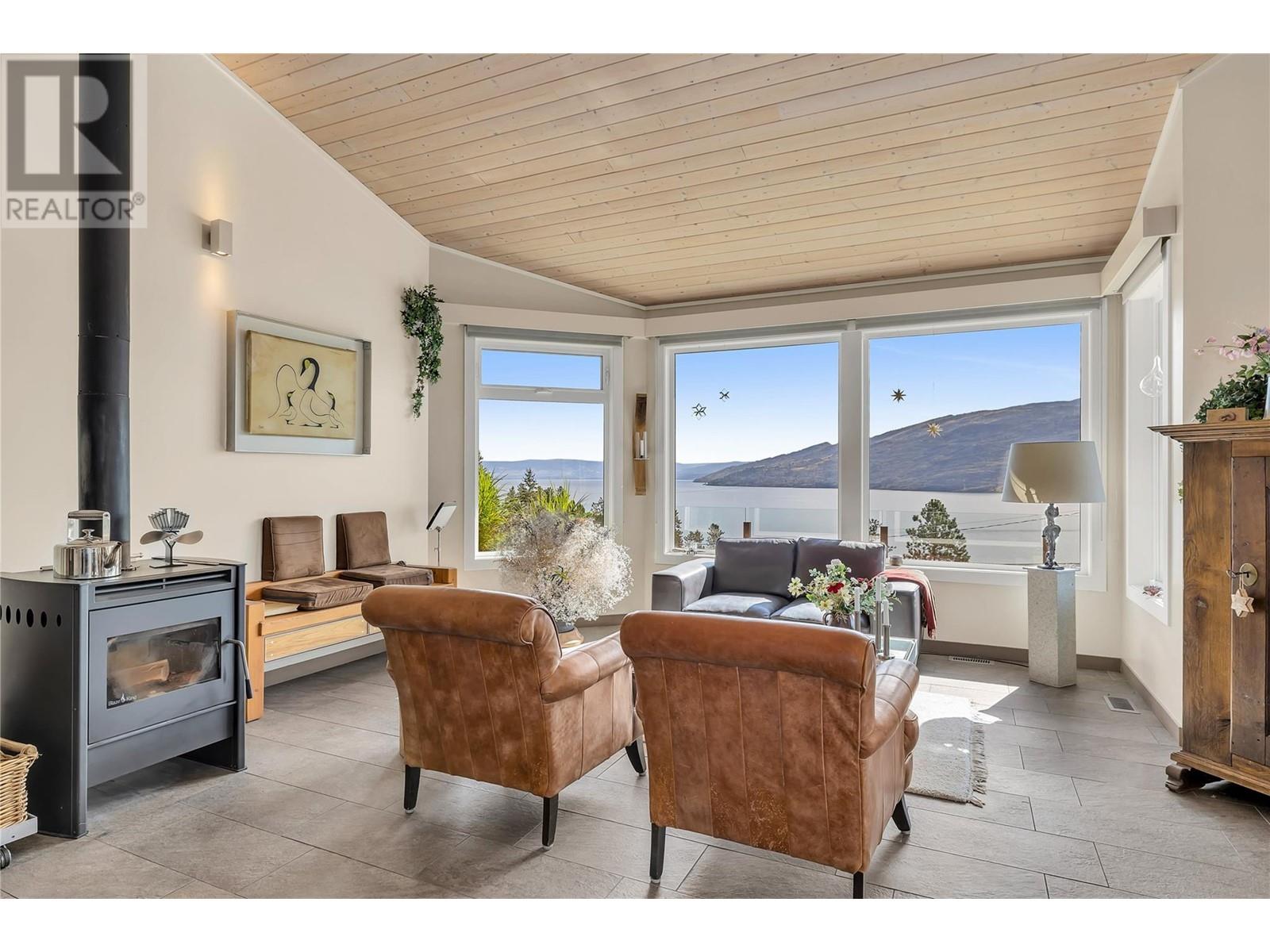 Property at 6376 Topham Place image 4