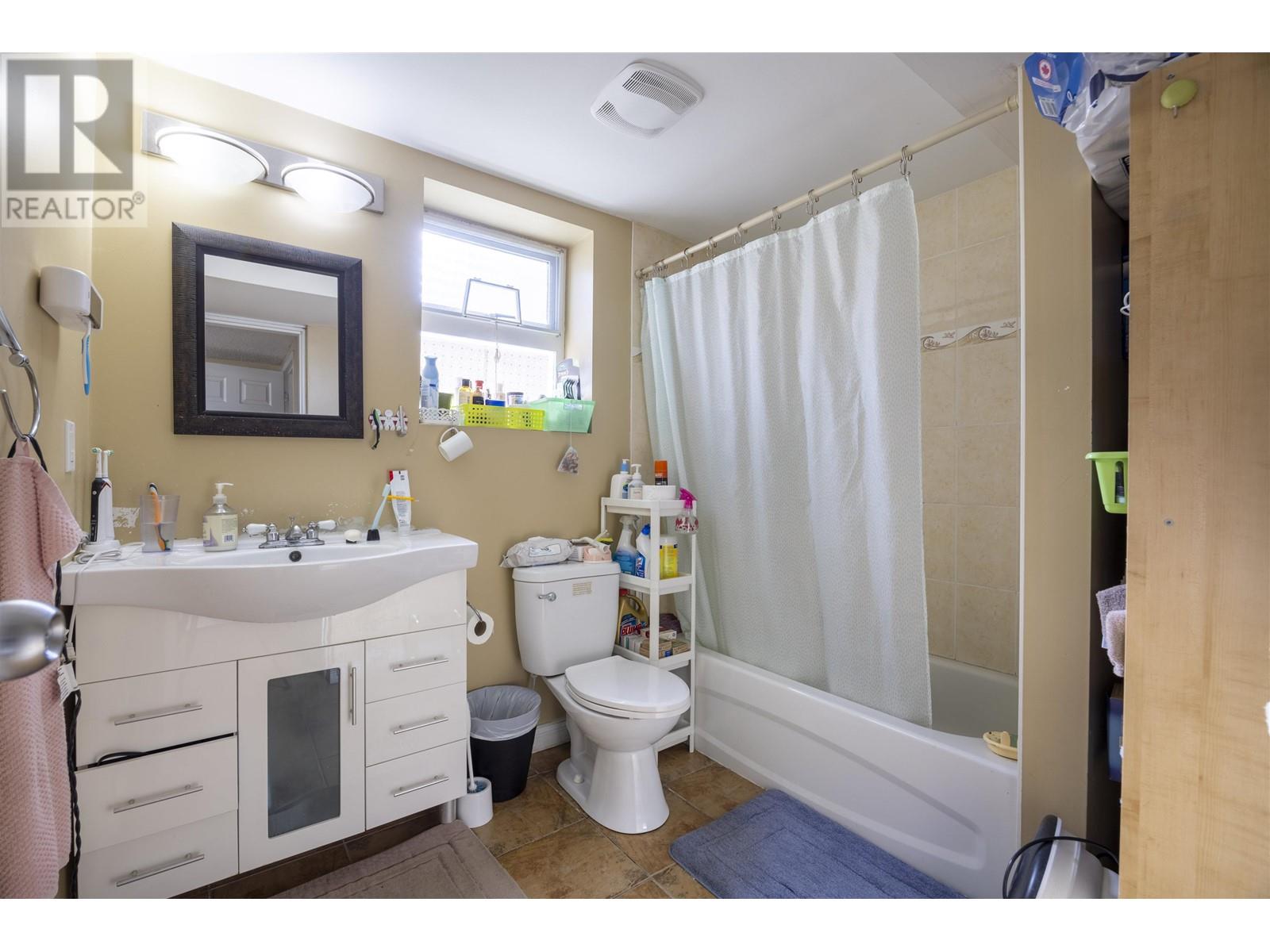 736 Sydney Avenue, Coquitlam, British Columbia  V3K 3K2 - Photo 23 - R2972235