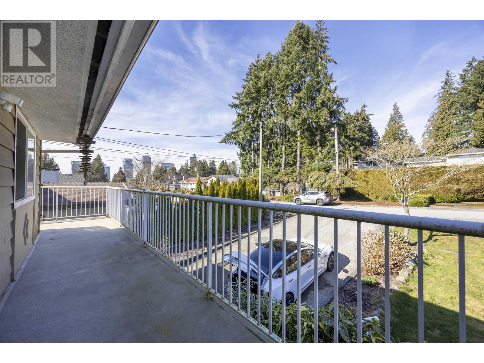 736 Sydney Avenue, Coquitlam, British Columbia  V3K 3K2 - Photo 21 - R2972235