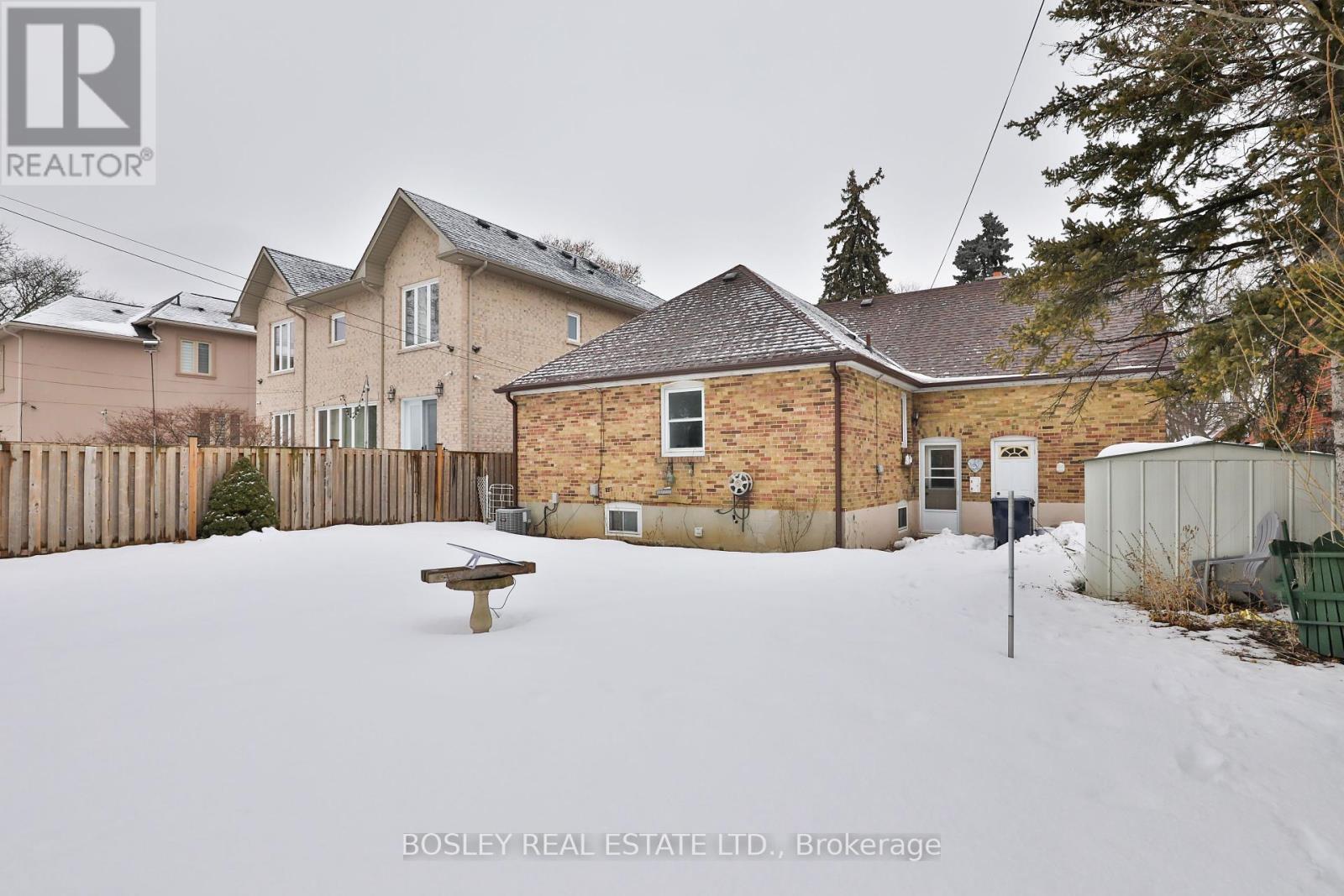 15 Beaverbrook Avenue, Toronto, Ontario  M9B 2M8 - Photo 25 - W11997816