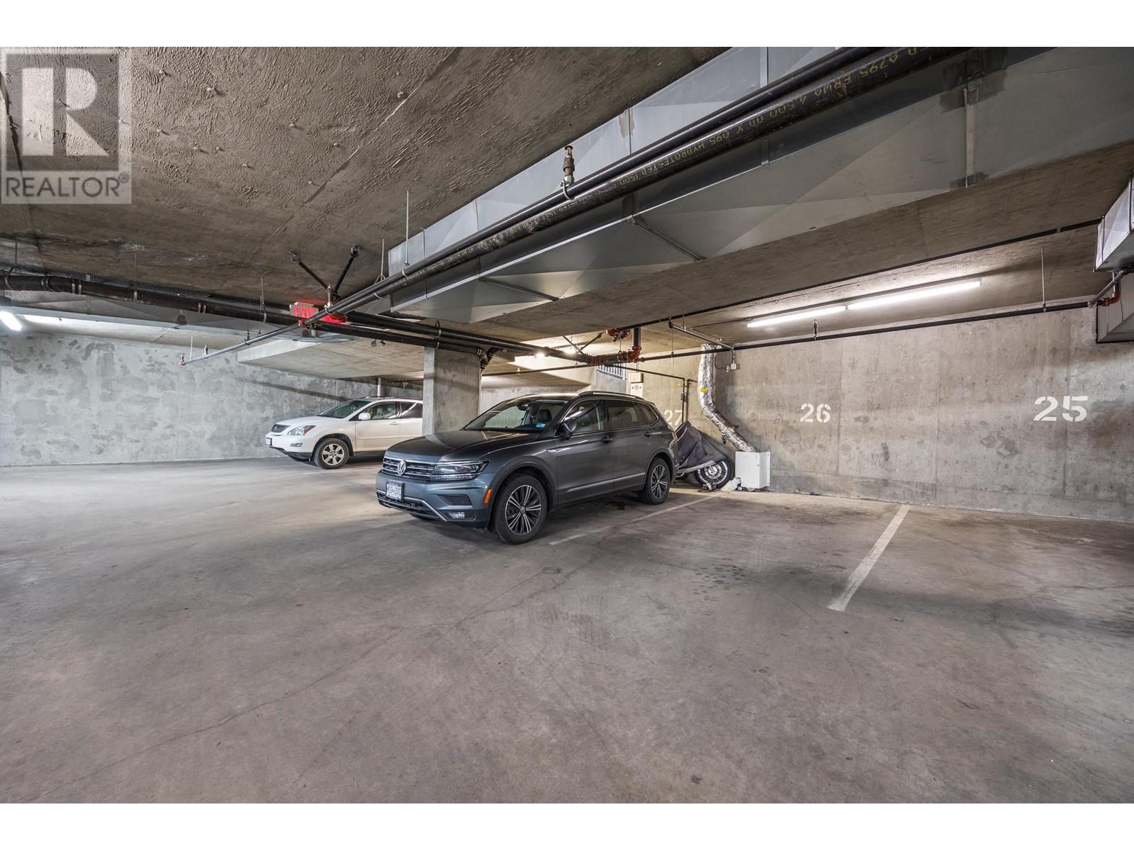 Listing Picture 29 of 31 : PH8 1988 E 49TH AVENUE, Vancouver / 溫哥華 - 魯藝地產 Yvonne Lu Group - MLS Medallion Club Member